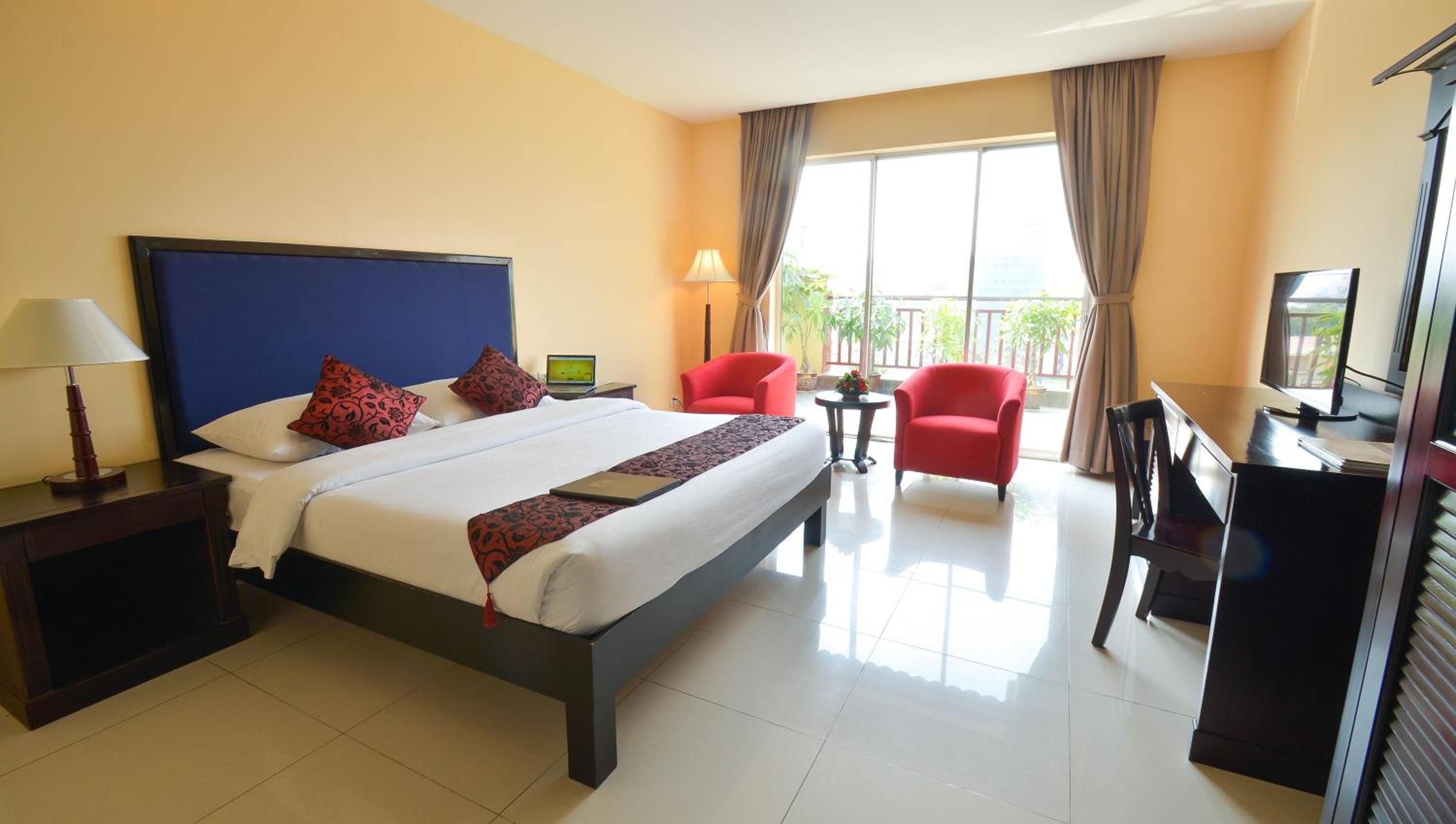  Deluxe Double – Balcony - Photo 3
