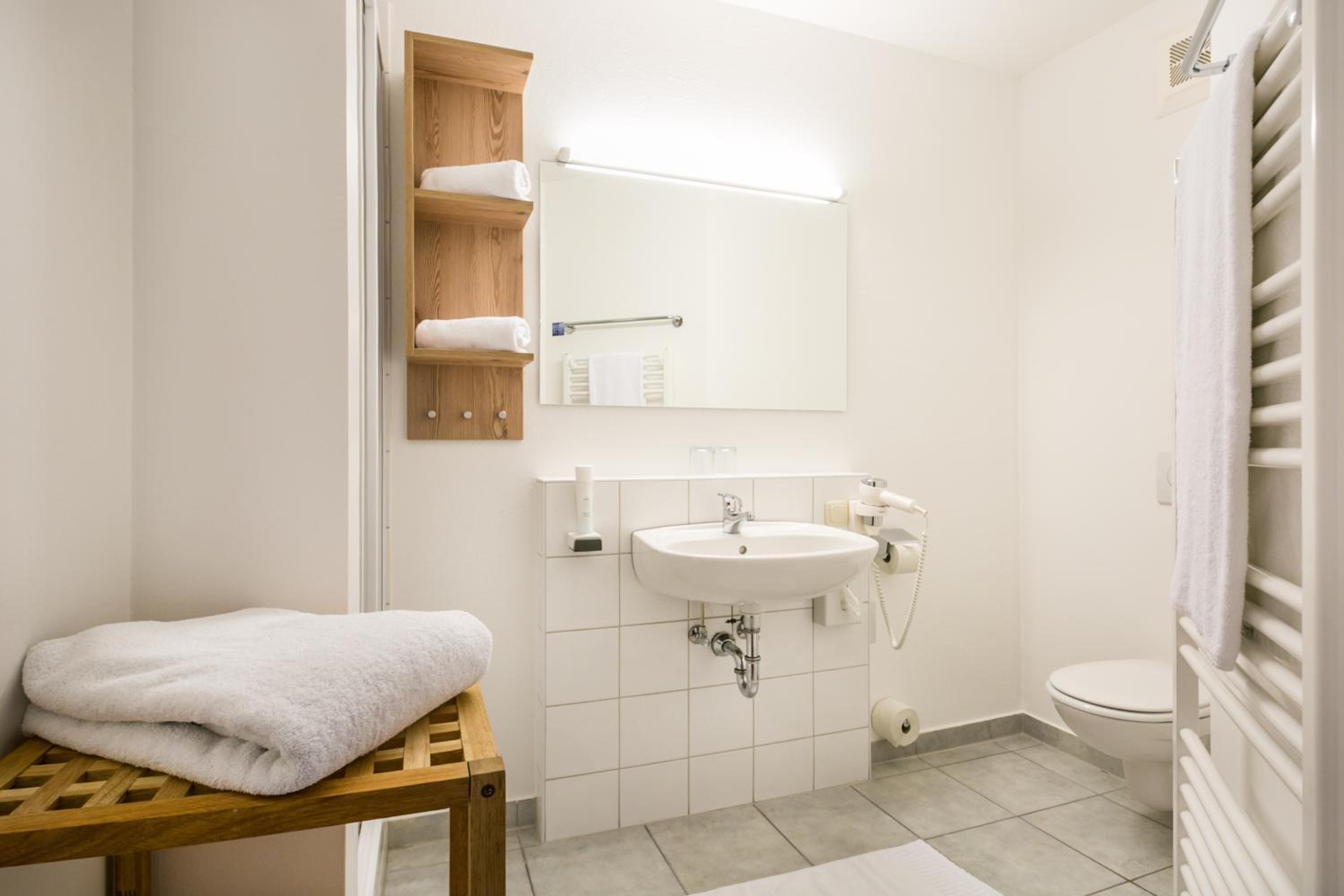 Two Connecting Double Rooms with Balcony photo 3