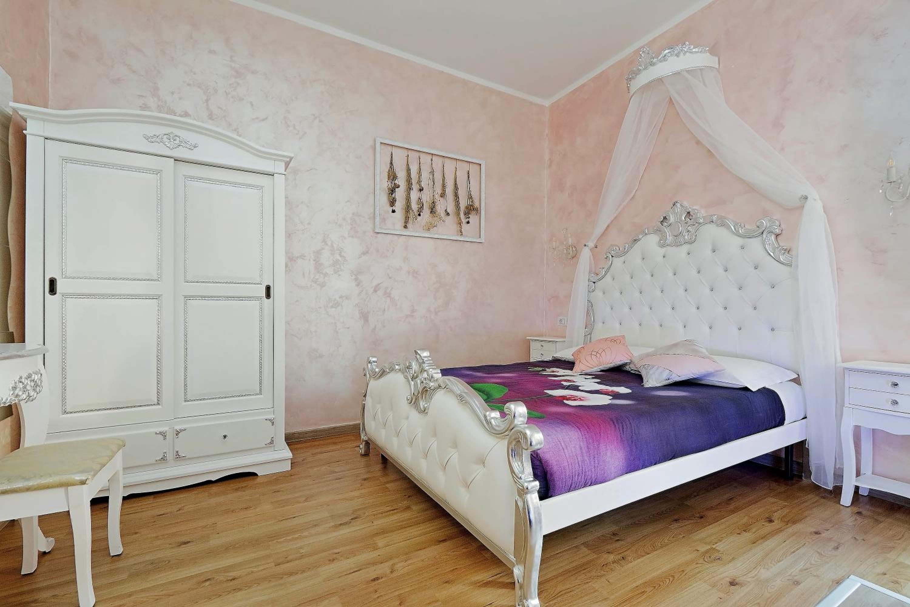 Double Room with Spa Bath photo 2