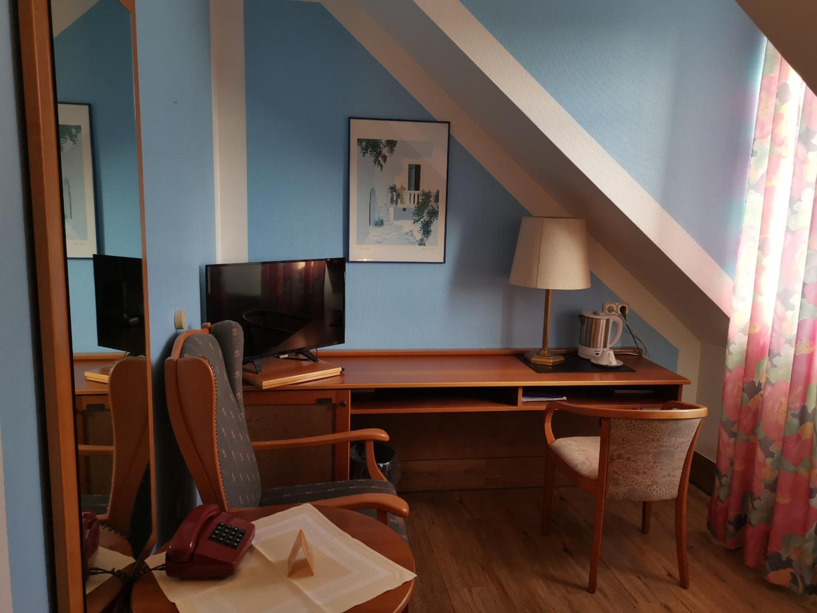 Single Room photo 3
