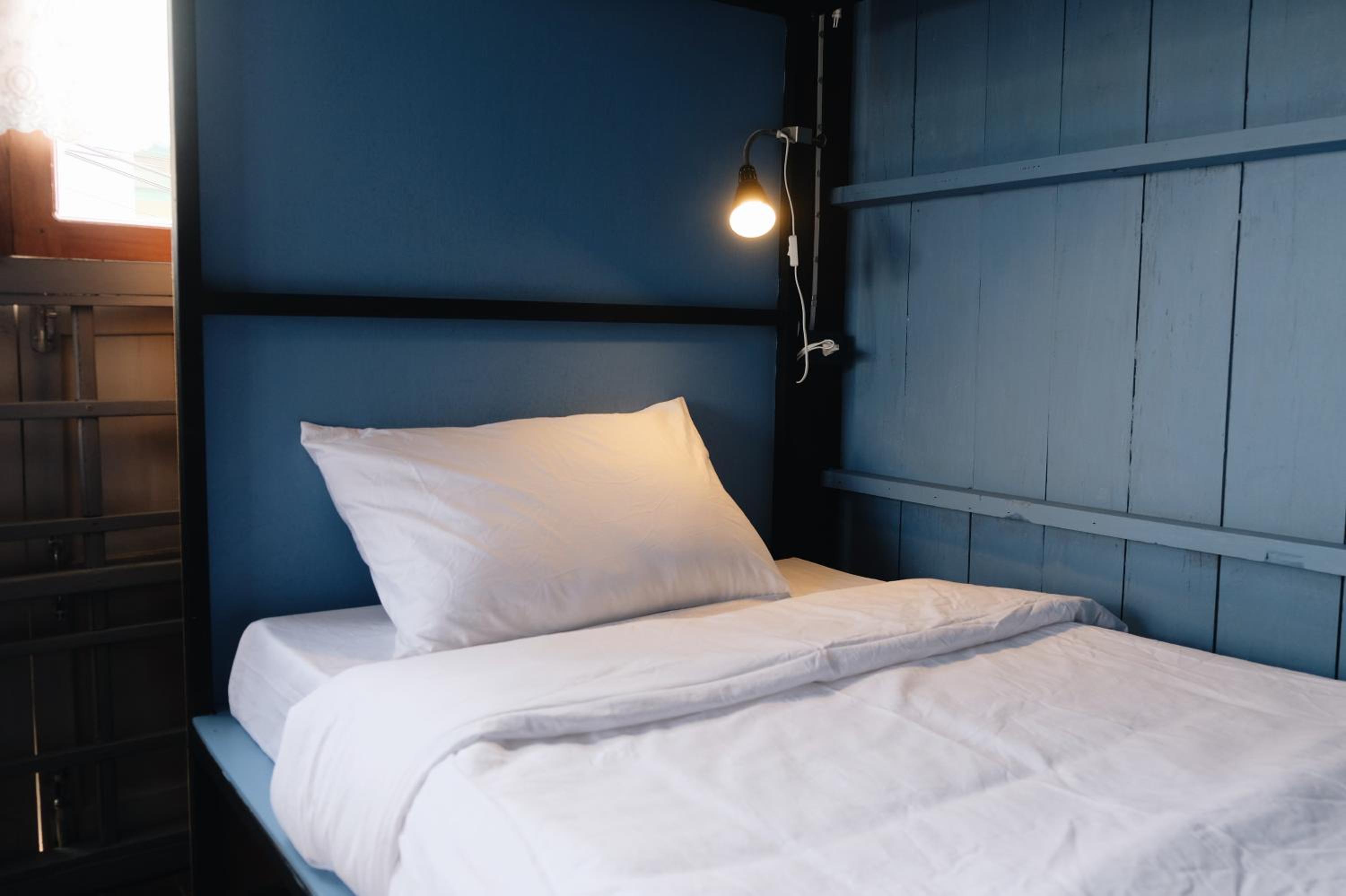 Quadruple Room with Shared Bathroom photo 2