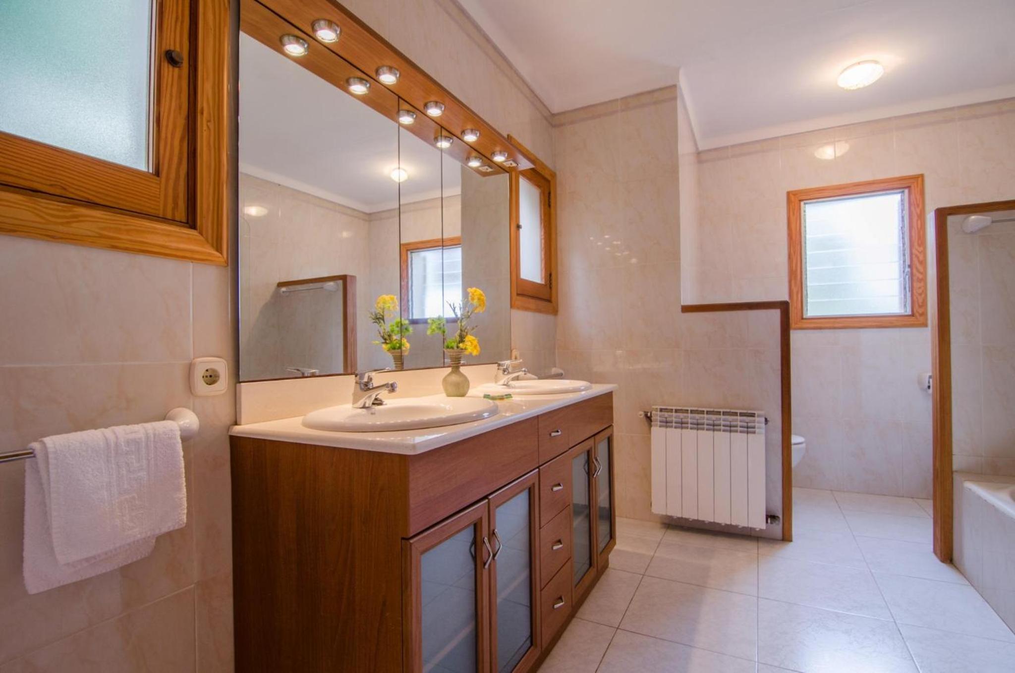Vacation Home thumbnail 6