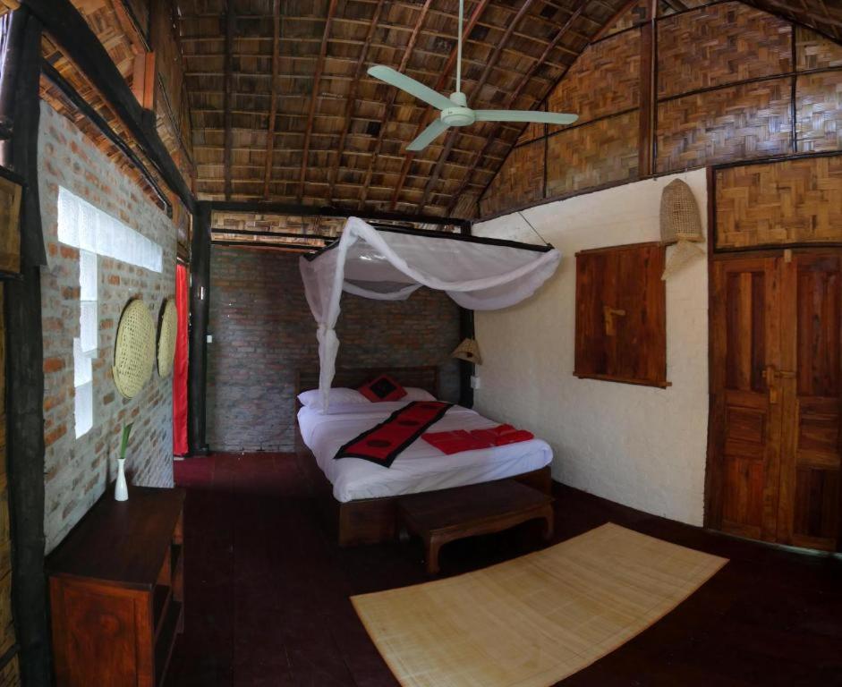 Deluxe Double Room with River View - Photo 1