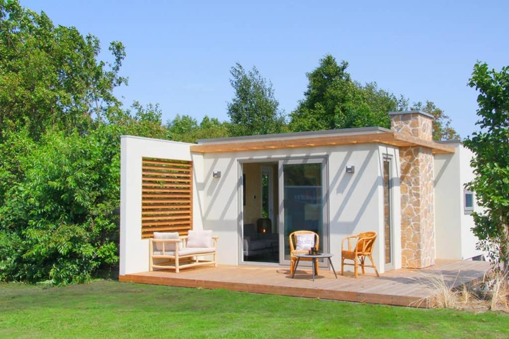 Two-Bedroom House photo 2