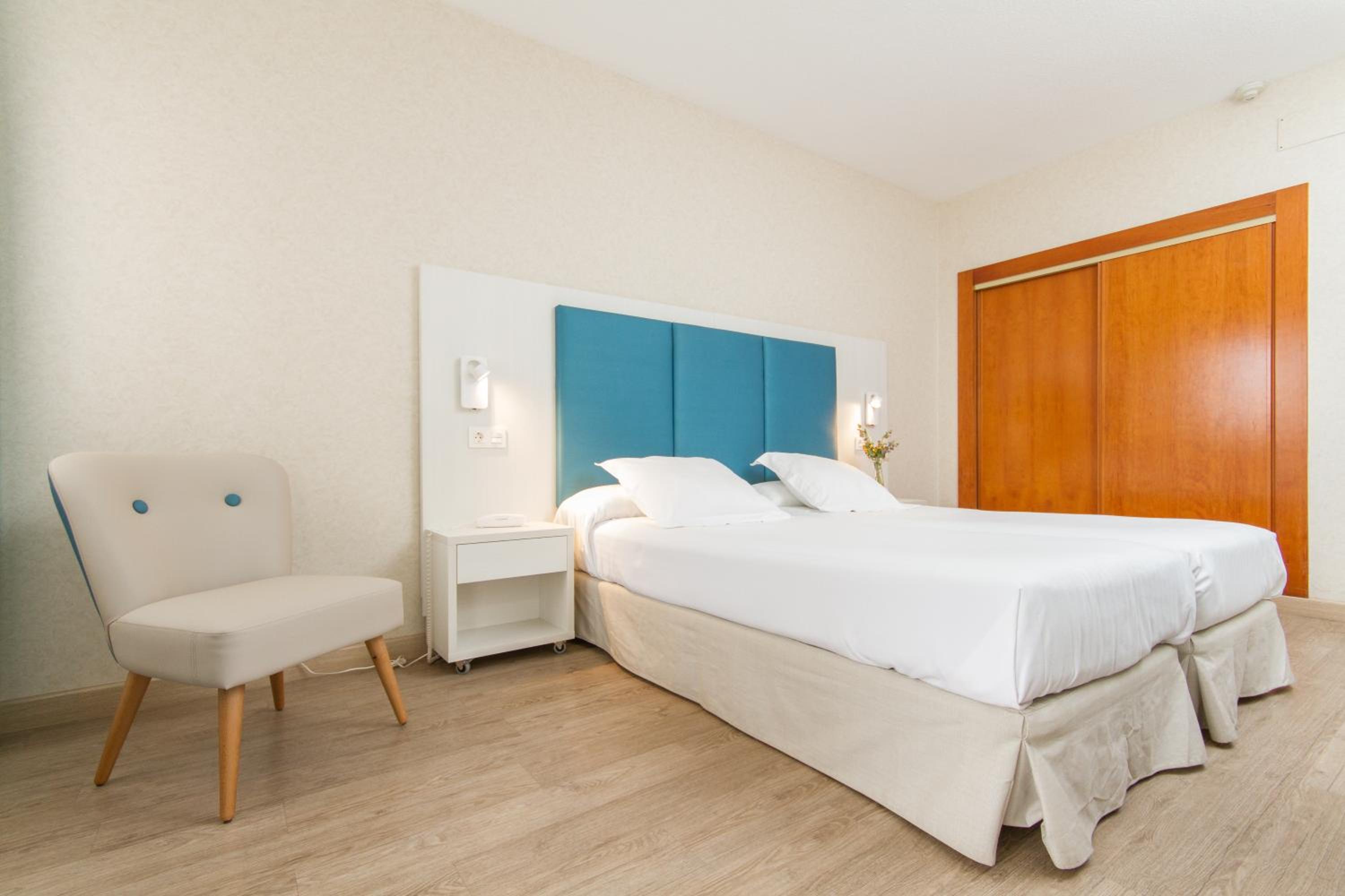 Superior Double or Twin Room with Terrace - Photo 4