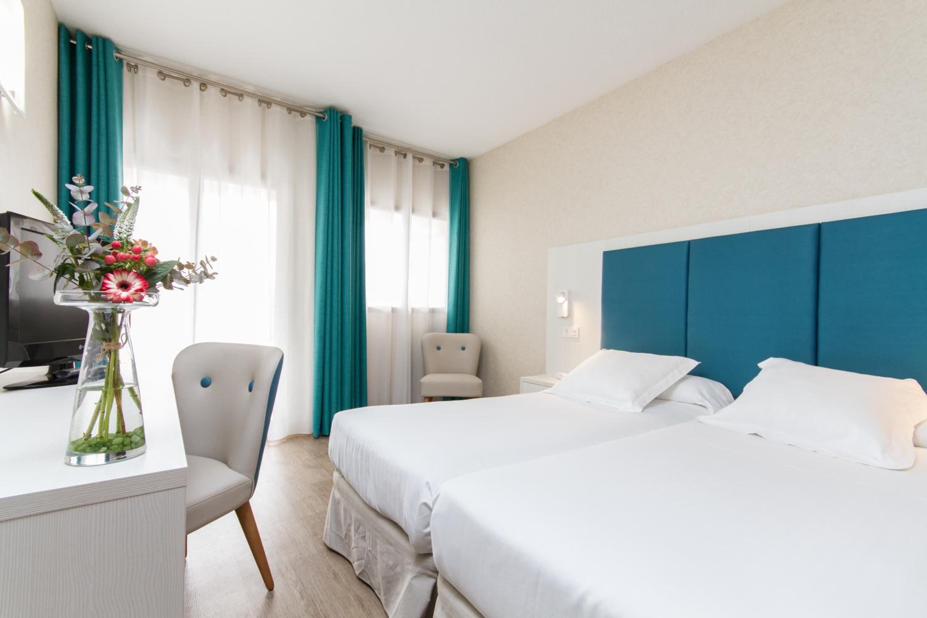 Superior Double or Twin Room with Terrace - Photo 1