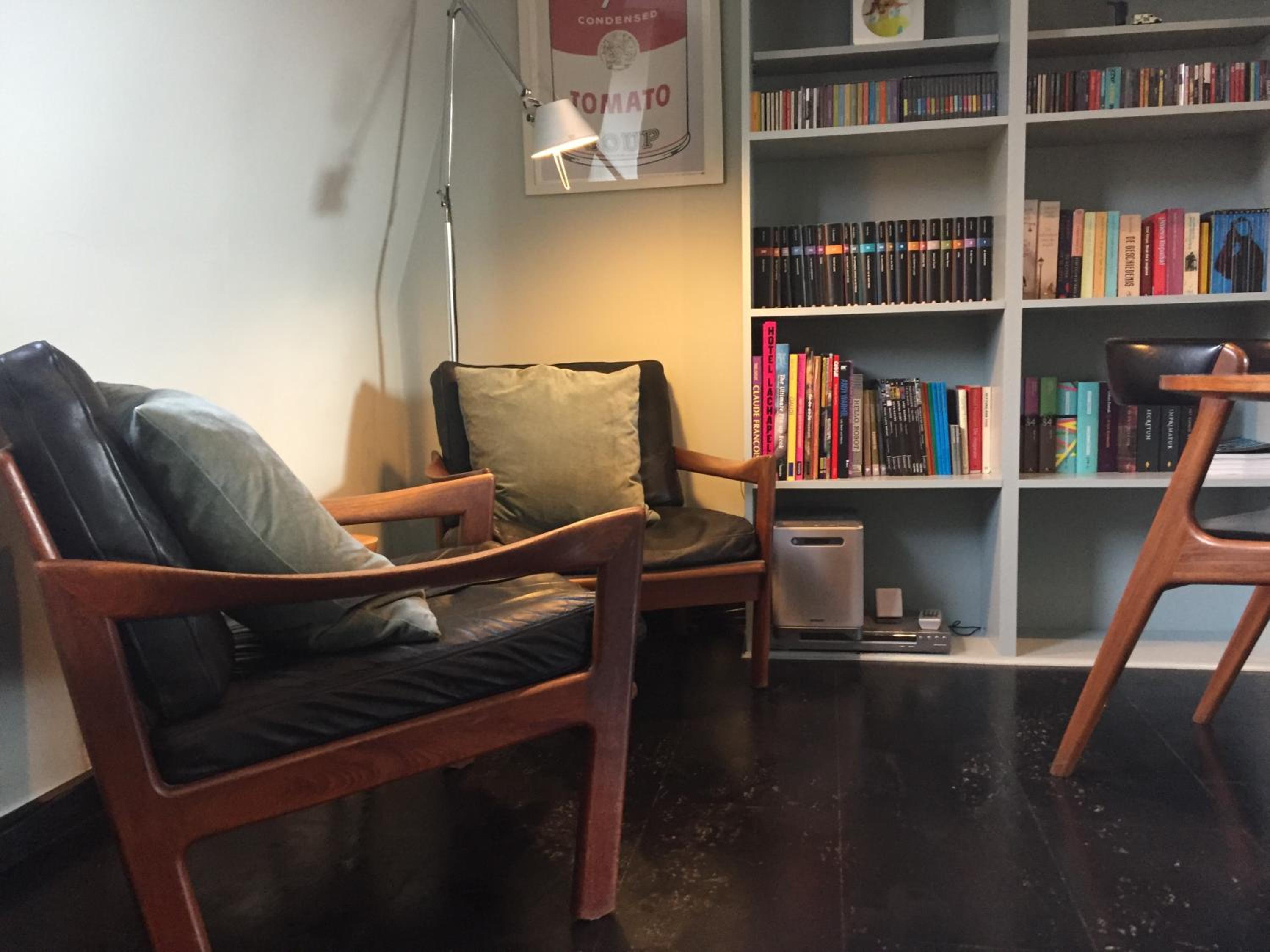 Deluxe Studio