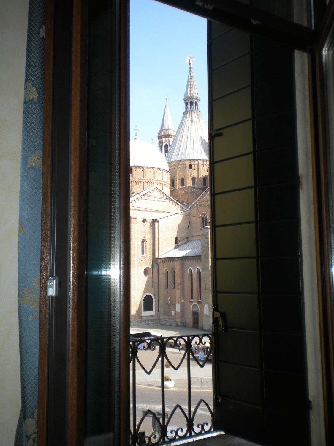 Panoramic Double or Twin Room photo 2