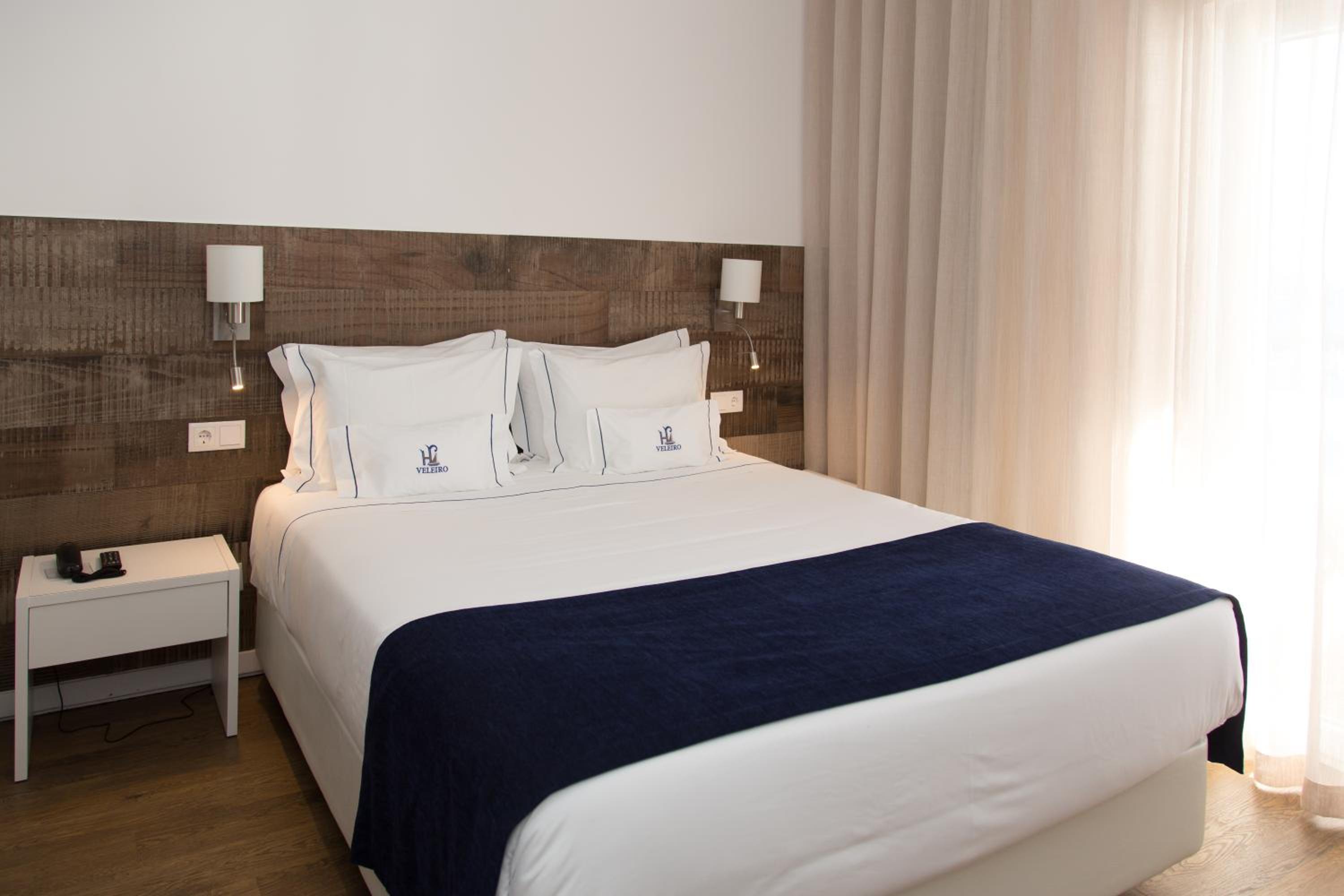 Double Room with Balcony and Sea View - Photo 7