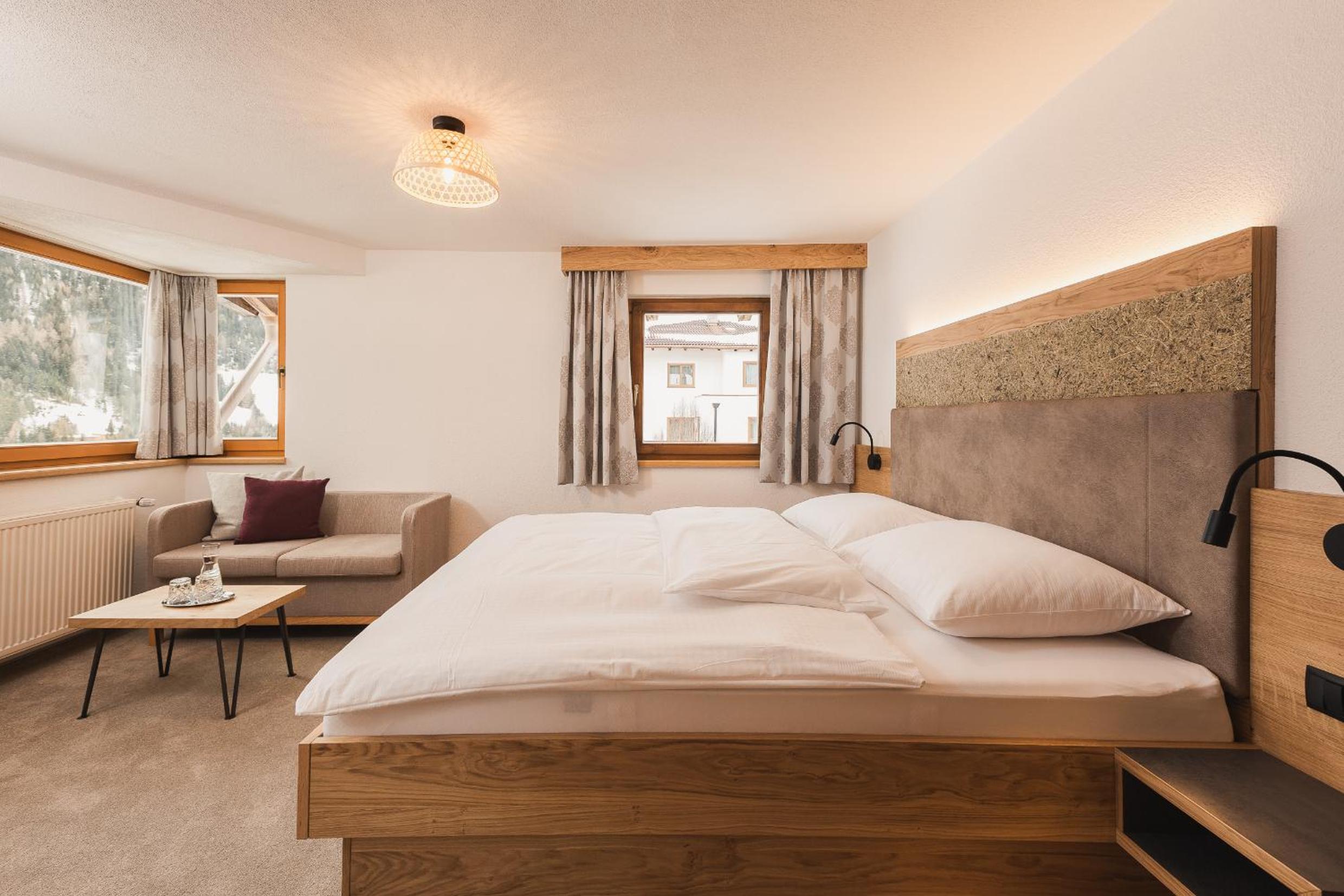 Double Room with Balcony photo 2