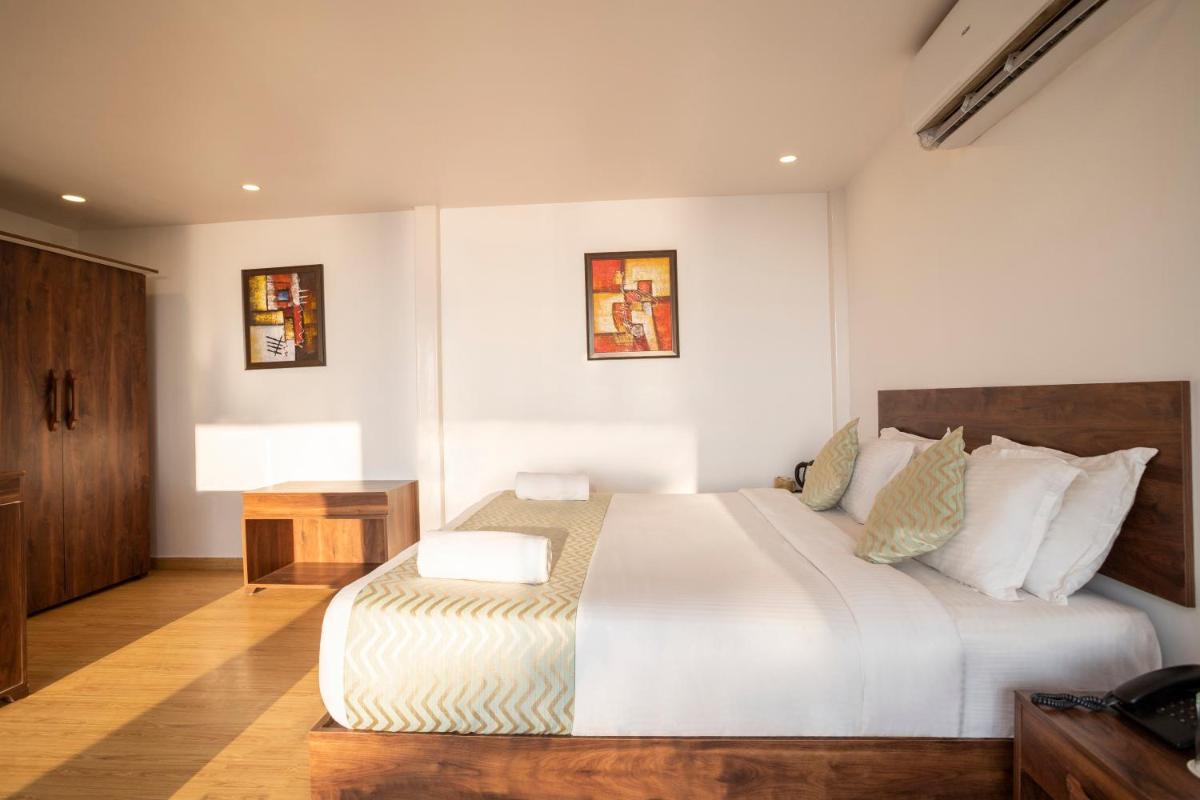 Deluxe Suite photo 2