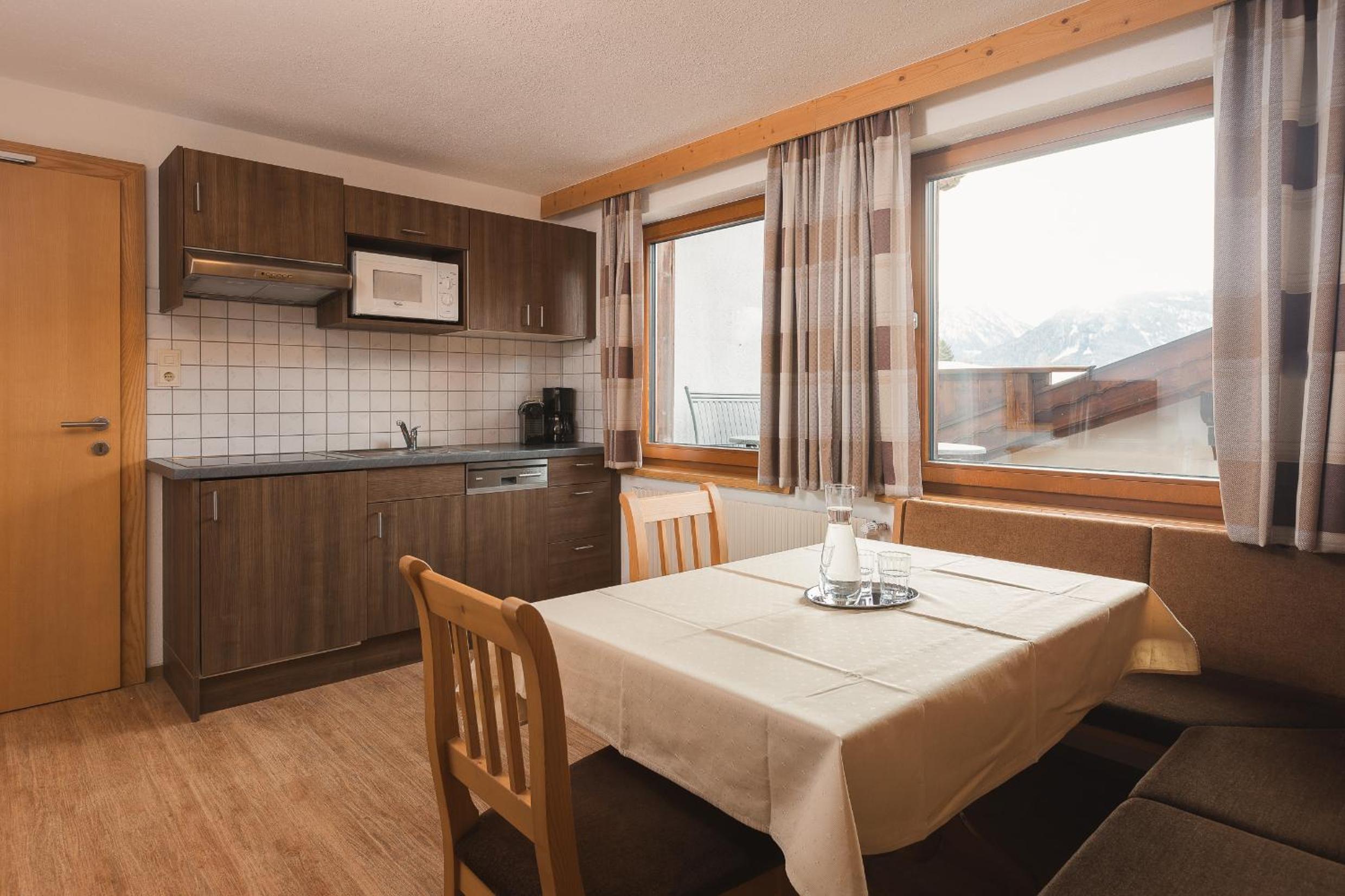 Apartment with Terrace photo 3