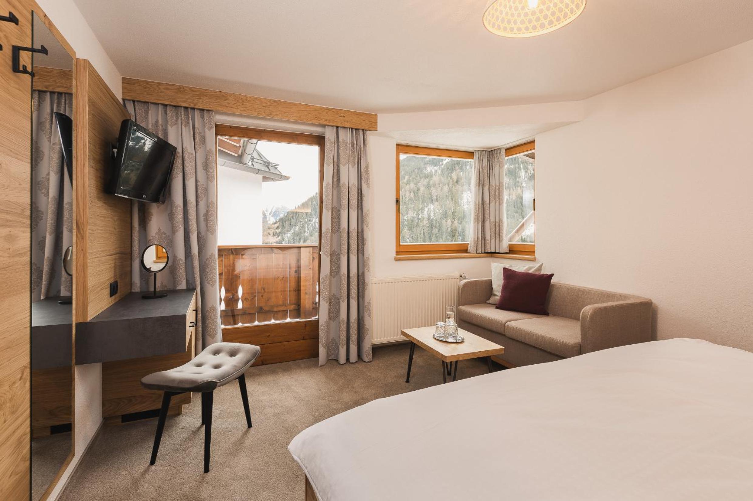 Double Room with Balcony photo 1