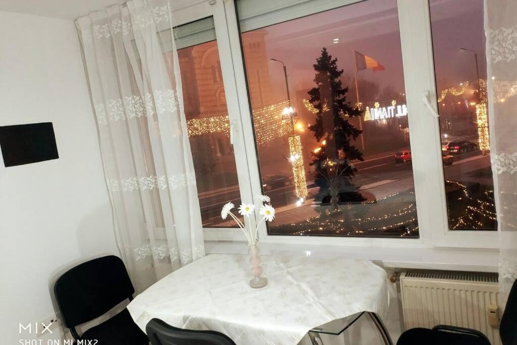 Two-Bedroom Apartment - Photo 2