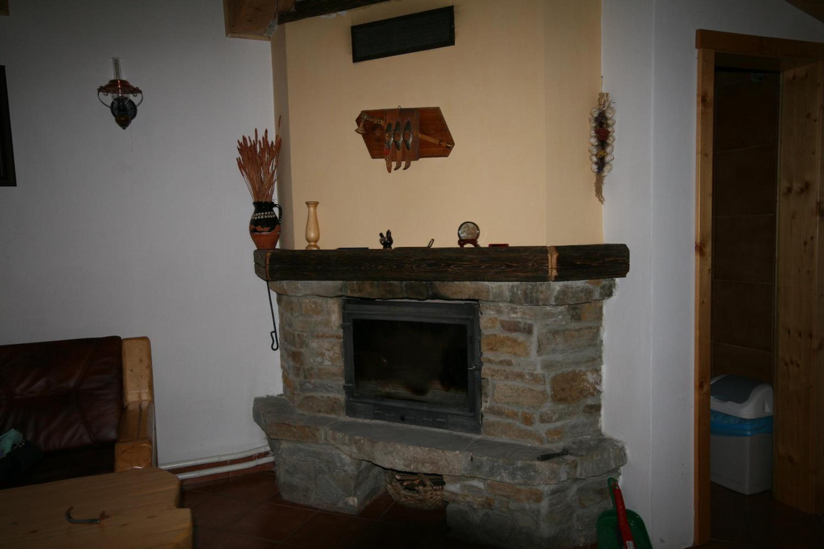 Double or Twin Room - Photo 6