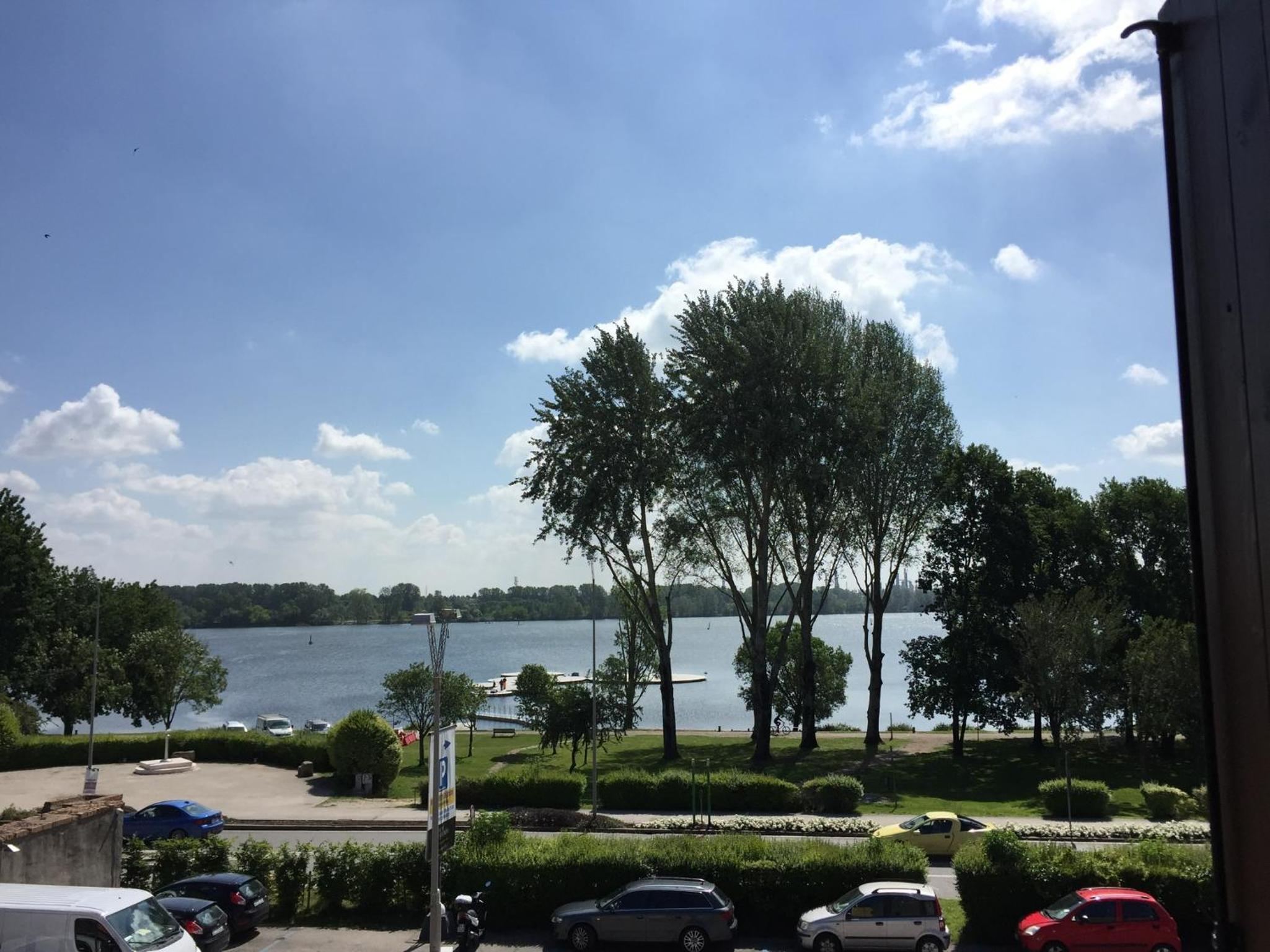 Deluxe Double or Twin Room with Lake View photo 3