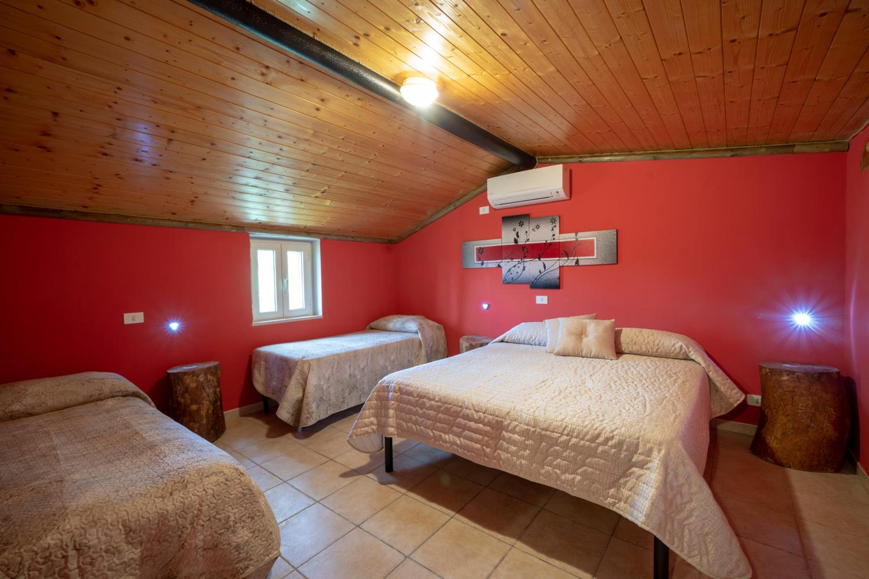 Economy Quadruple Room
