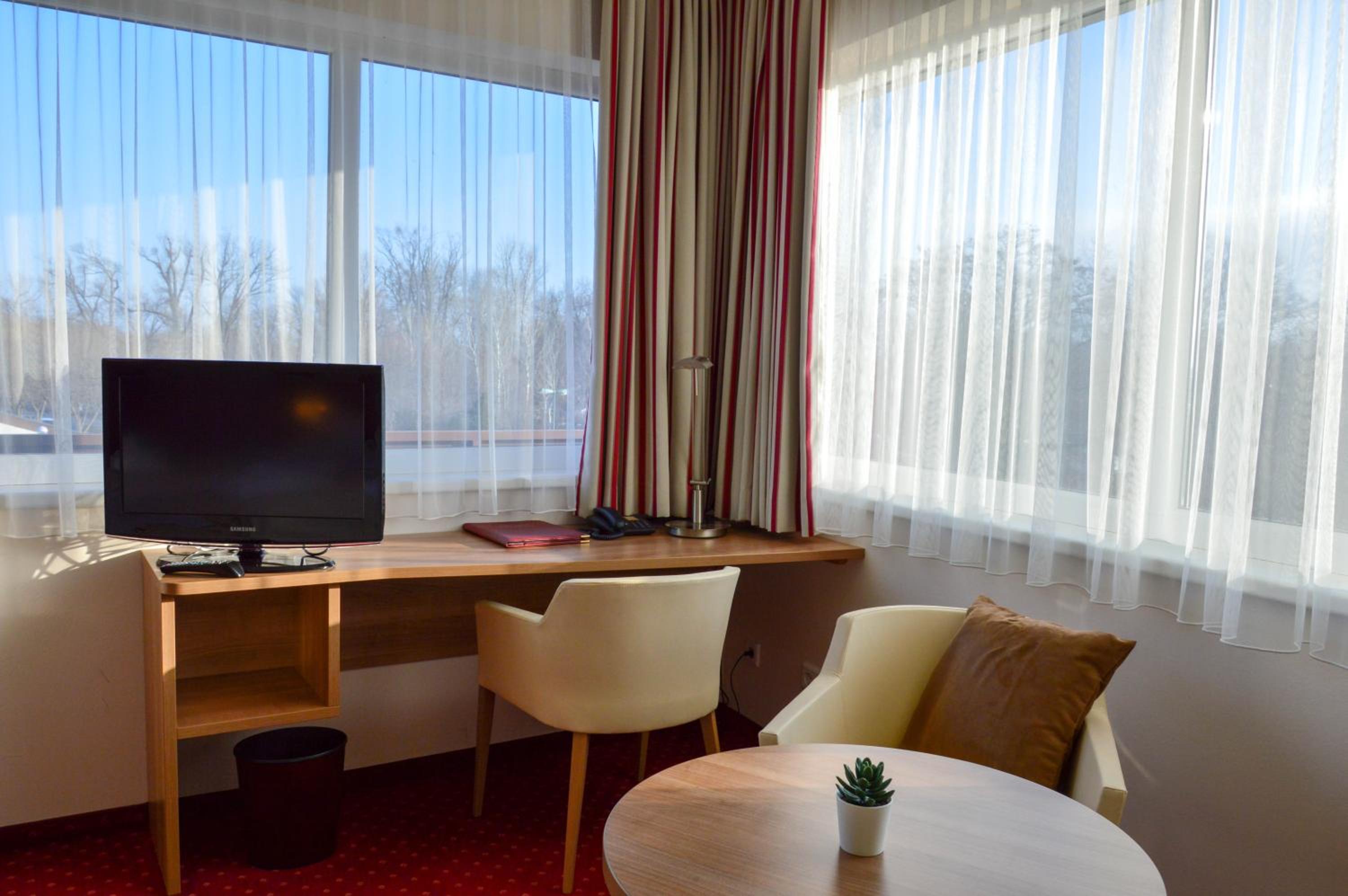 Deluxe Double Room with Bath - Photo 1