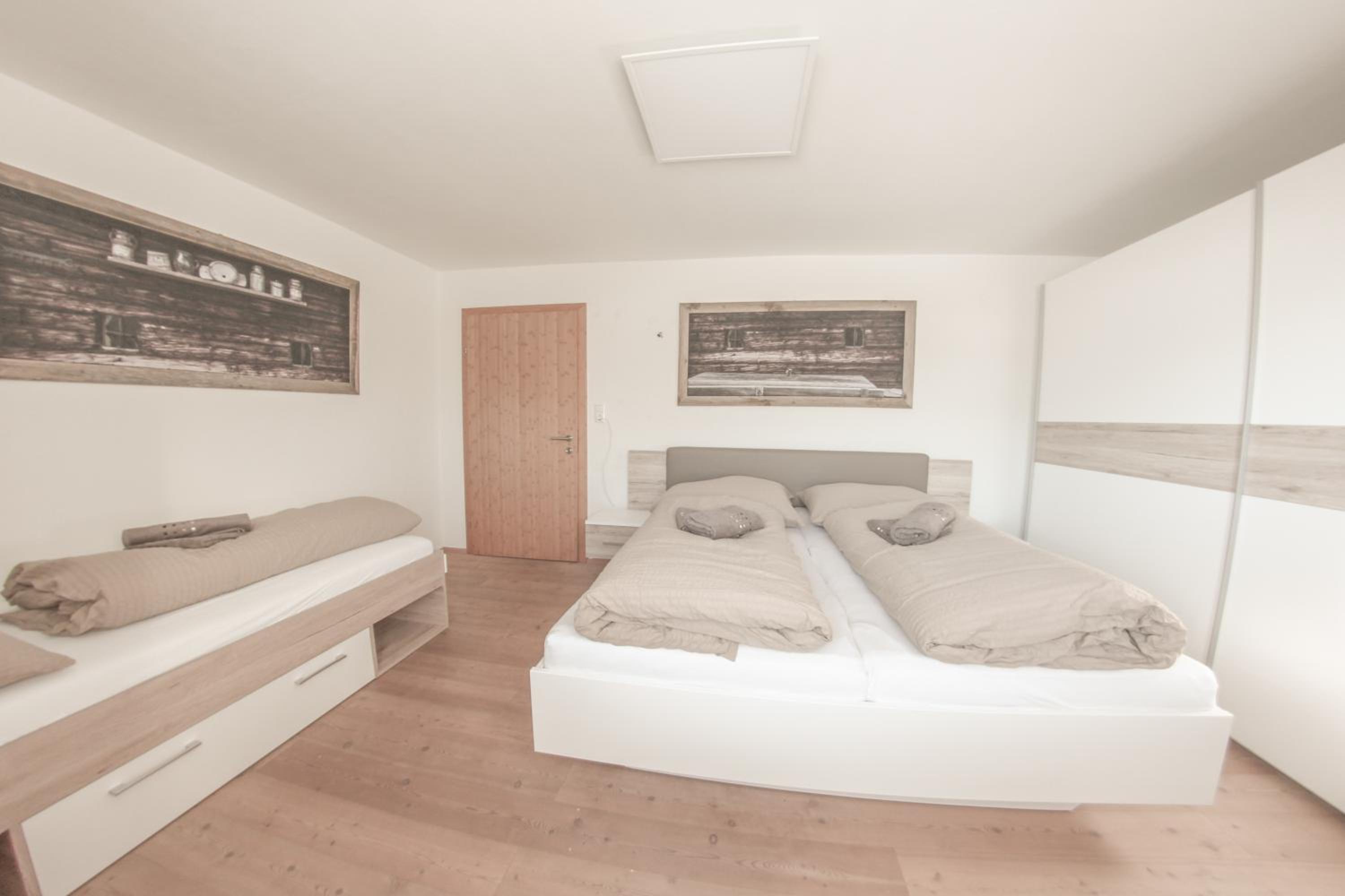 Three-Bedroom Apartment - Photo 28
