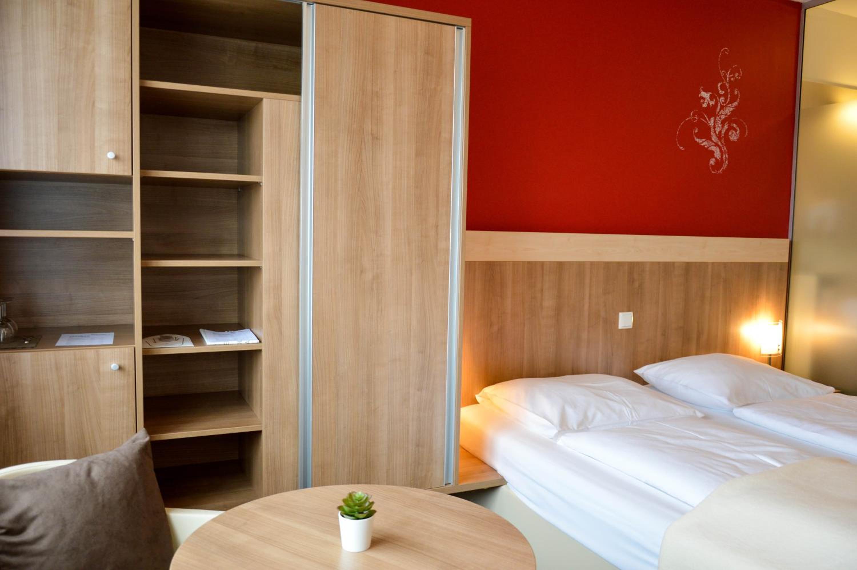 Double Room - Photo 4