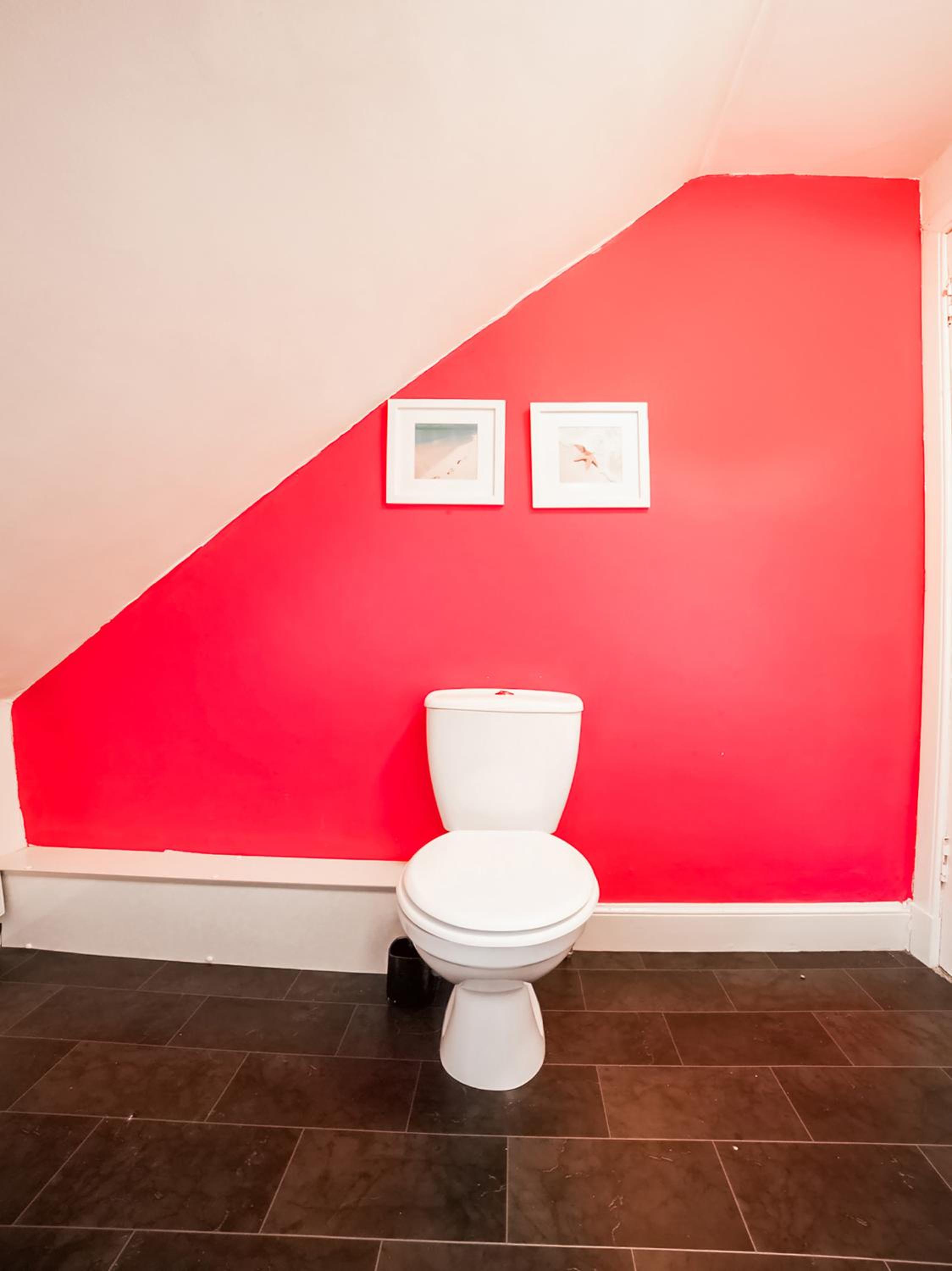 Standard Single Room With Shared Bathroom photo 3