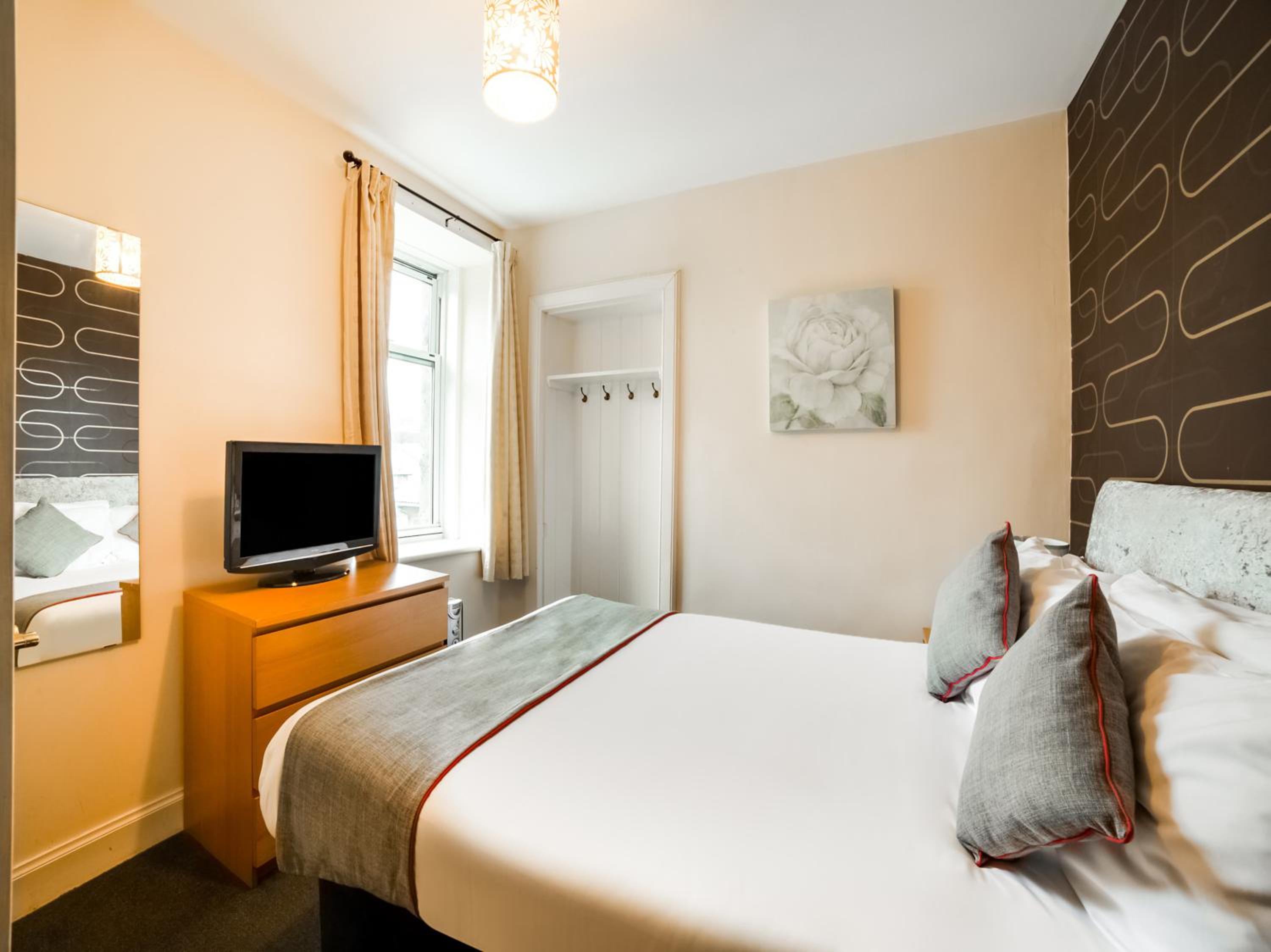 Standard Double Room photo 3