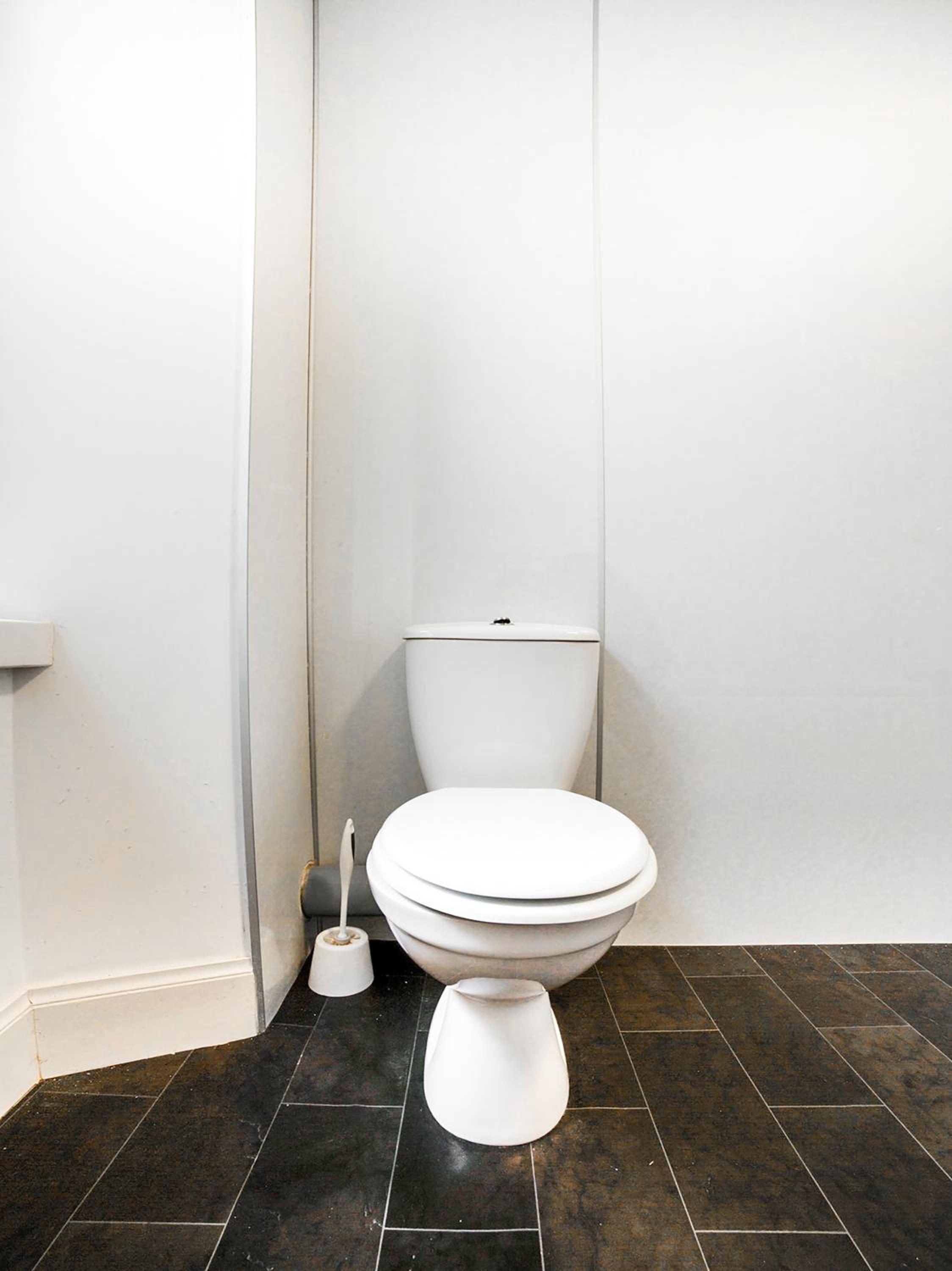 Double Room With Shared Bathroom photo 2