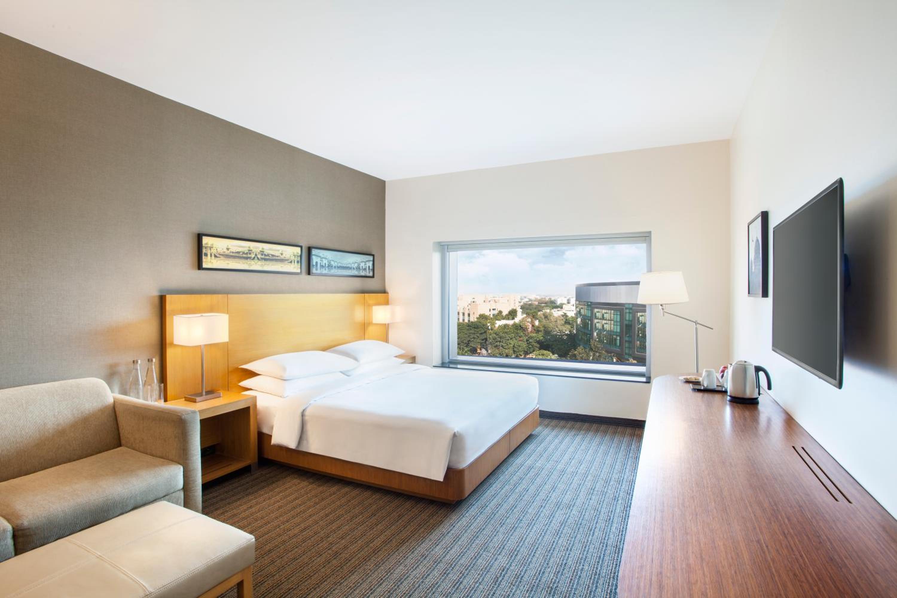 King Room with City View