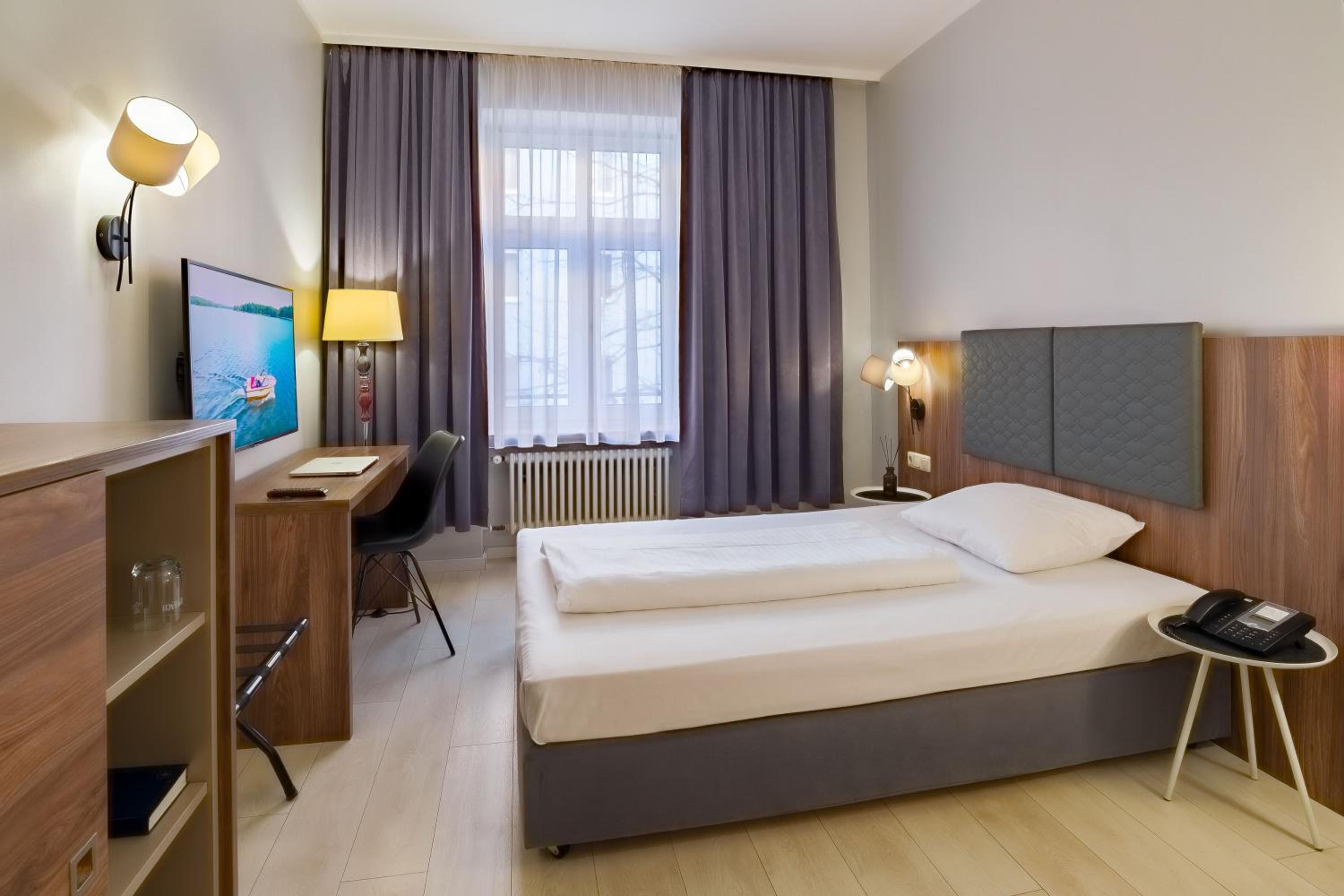 Single Room