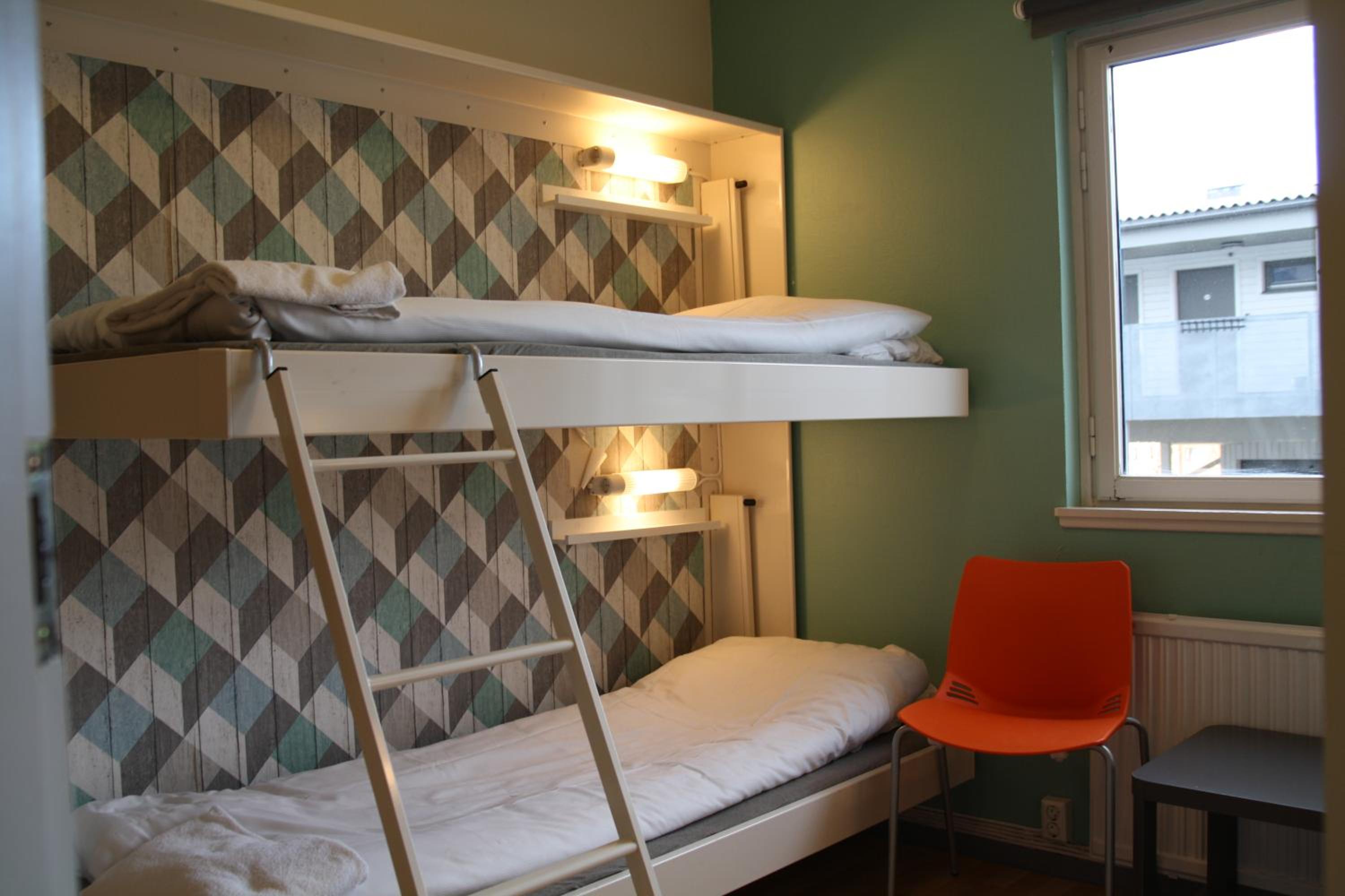 Quadruple Room with Shared Bathroom photo 2