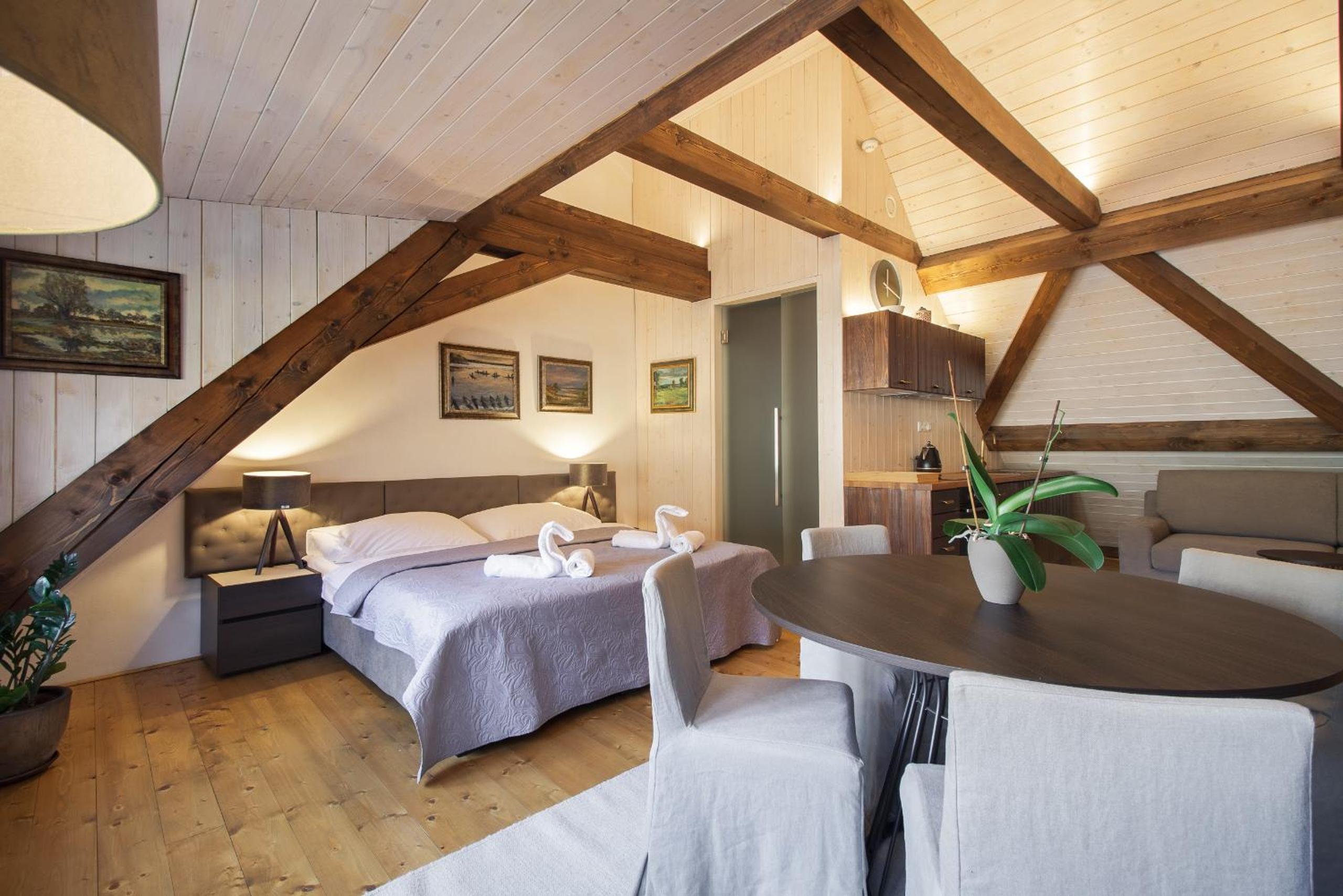 Triple Room with Bathroom photo 1