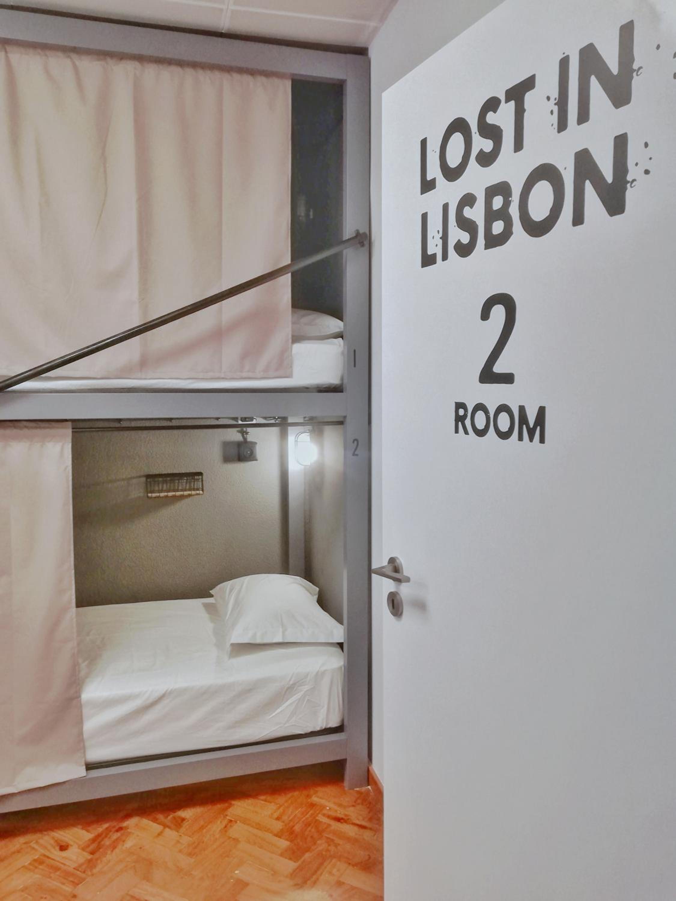 Bed in 6-Bed Mixed Dormitory Room photo 3