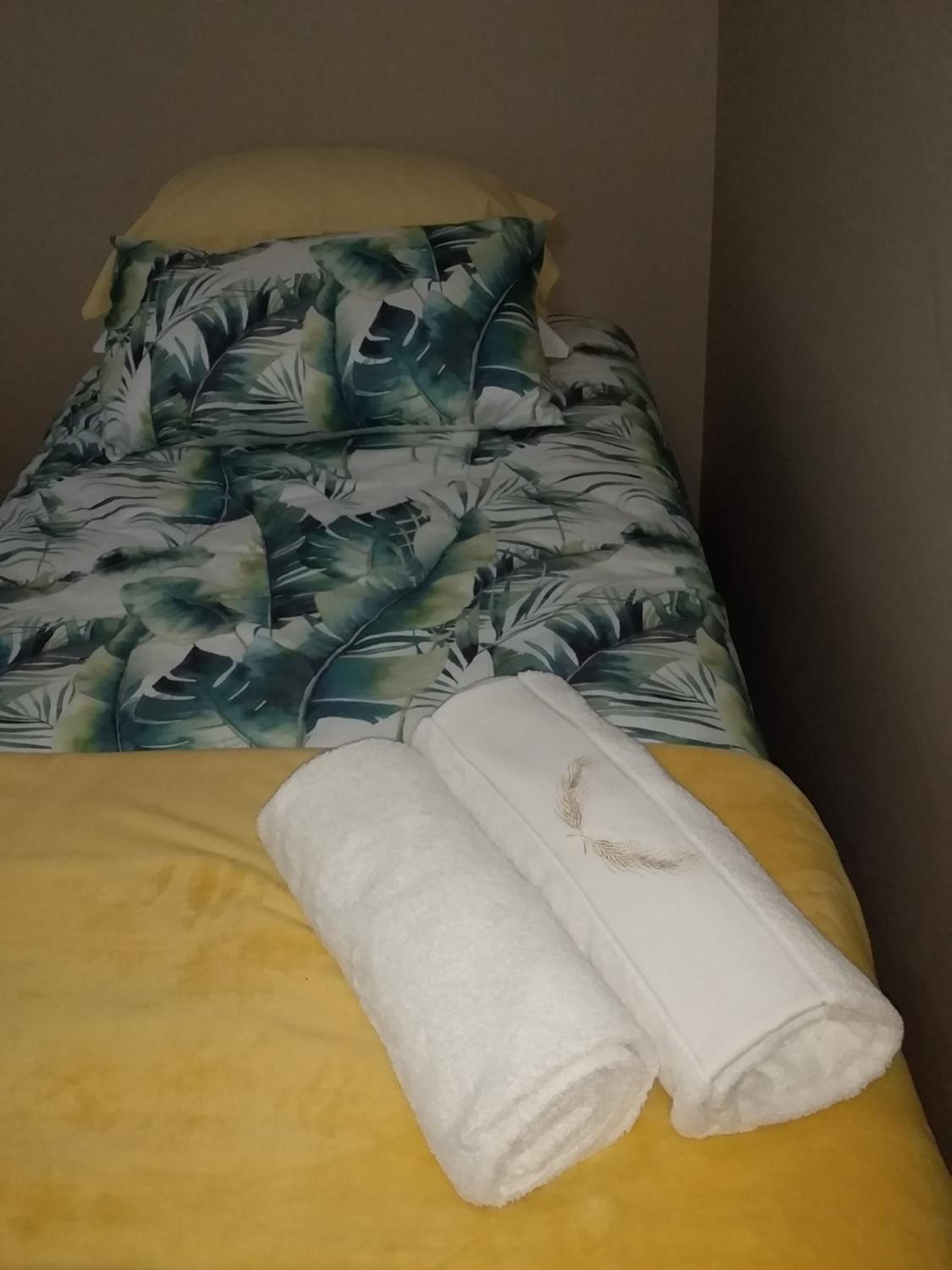 Deluxe Double or Twin Room - Photo 6