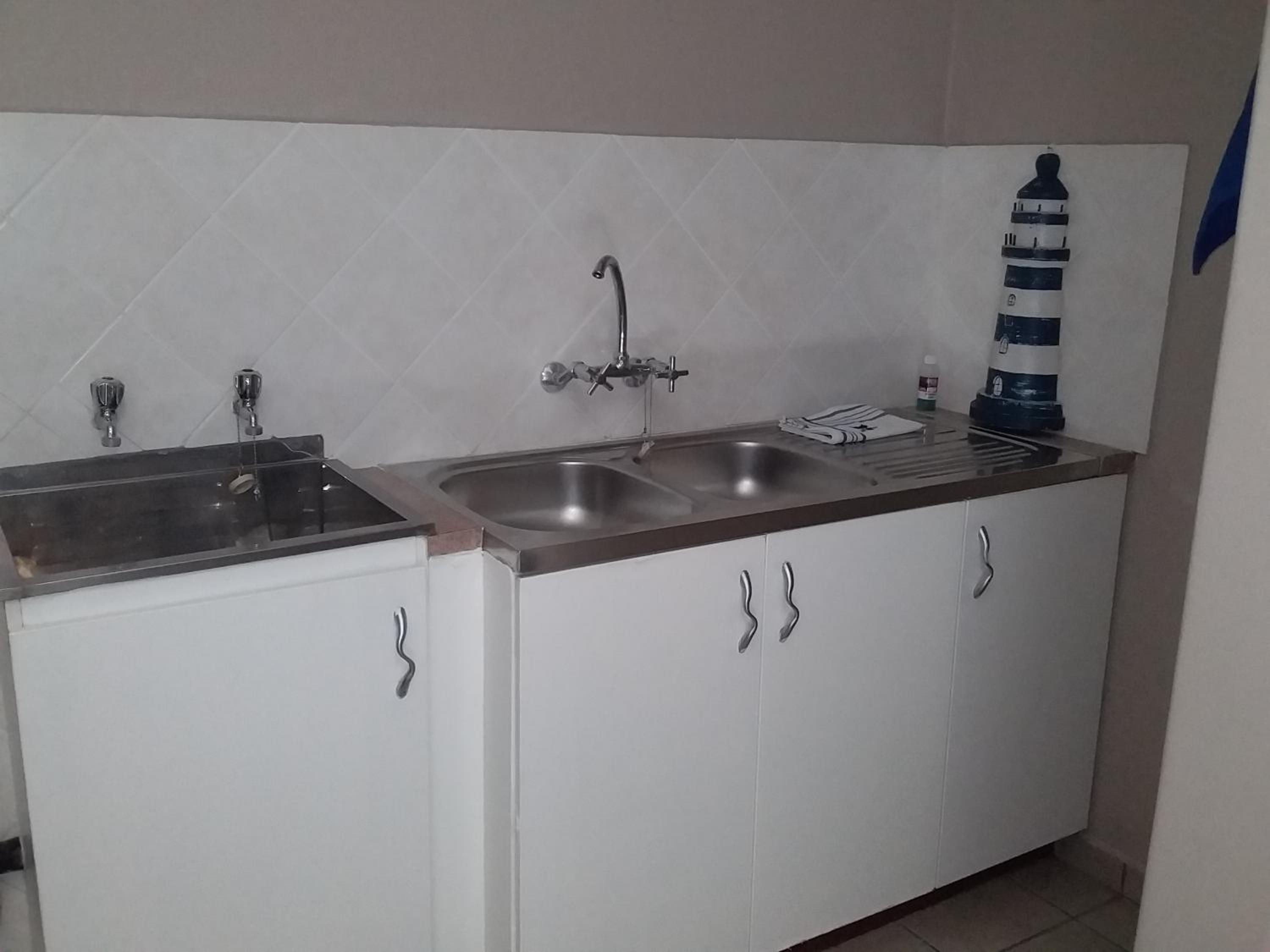 Deluxe Double or Twin Room - Photo 5
