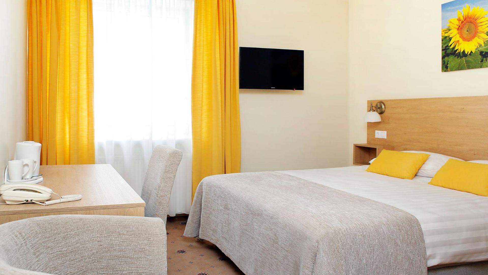 Small Double Room photo 2