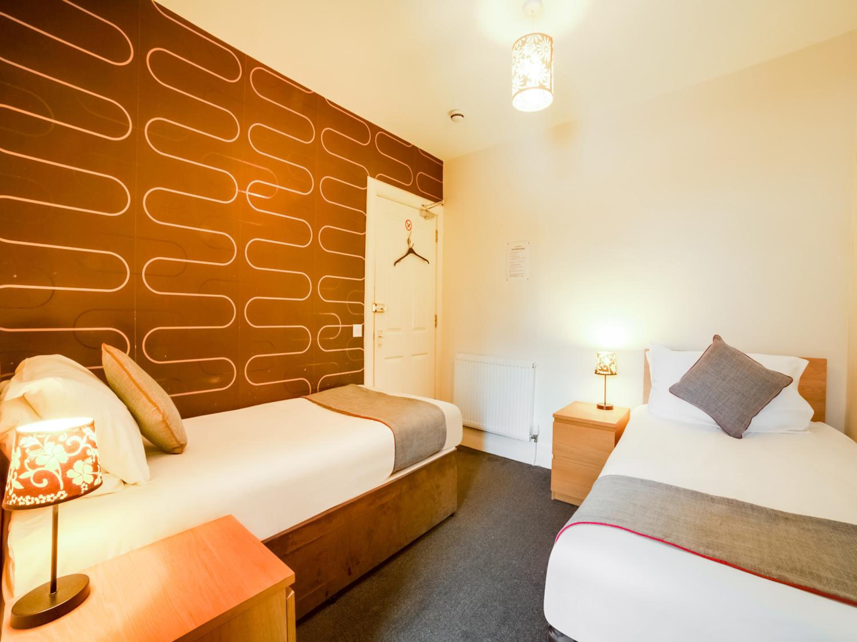 Standard Twin Room photo 2