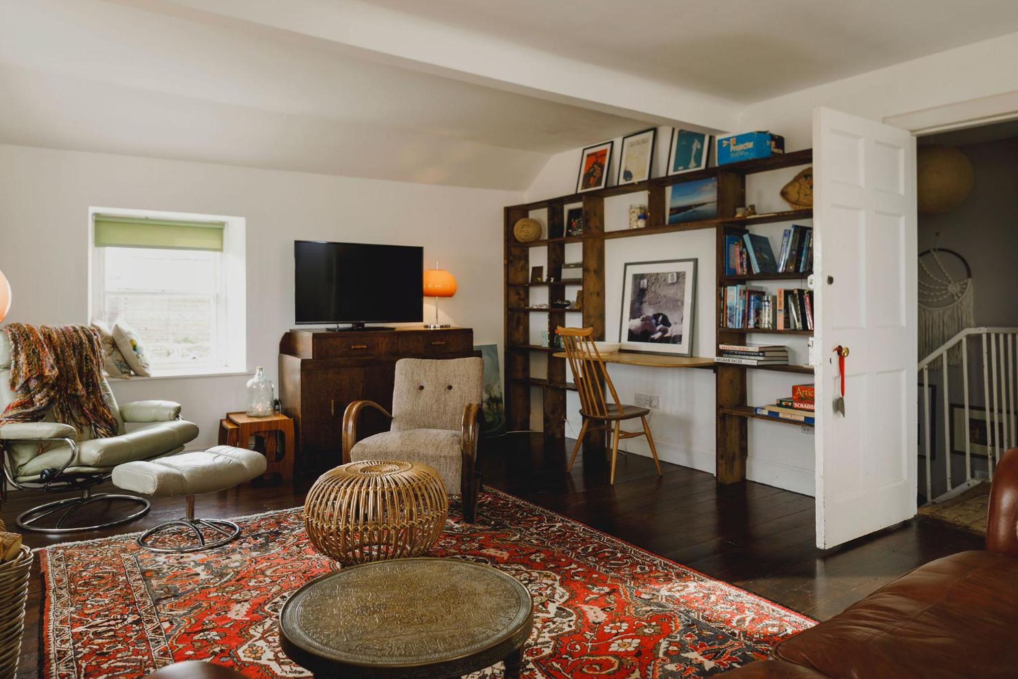 Two-Bedroom House photo 2