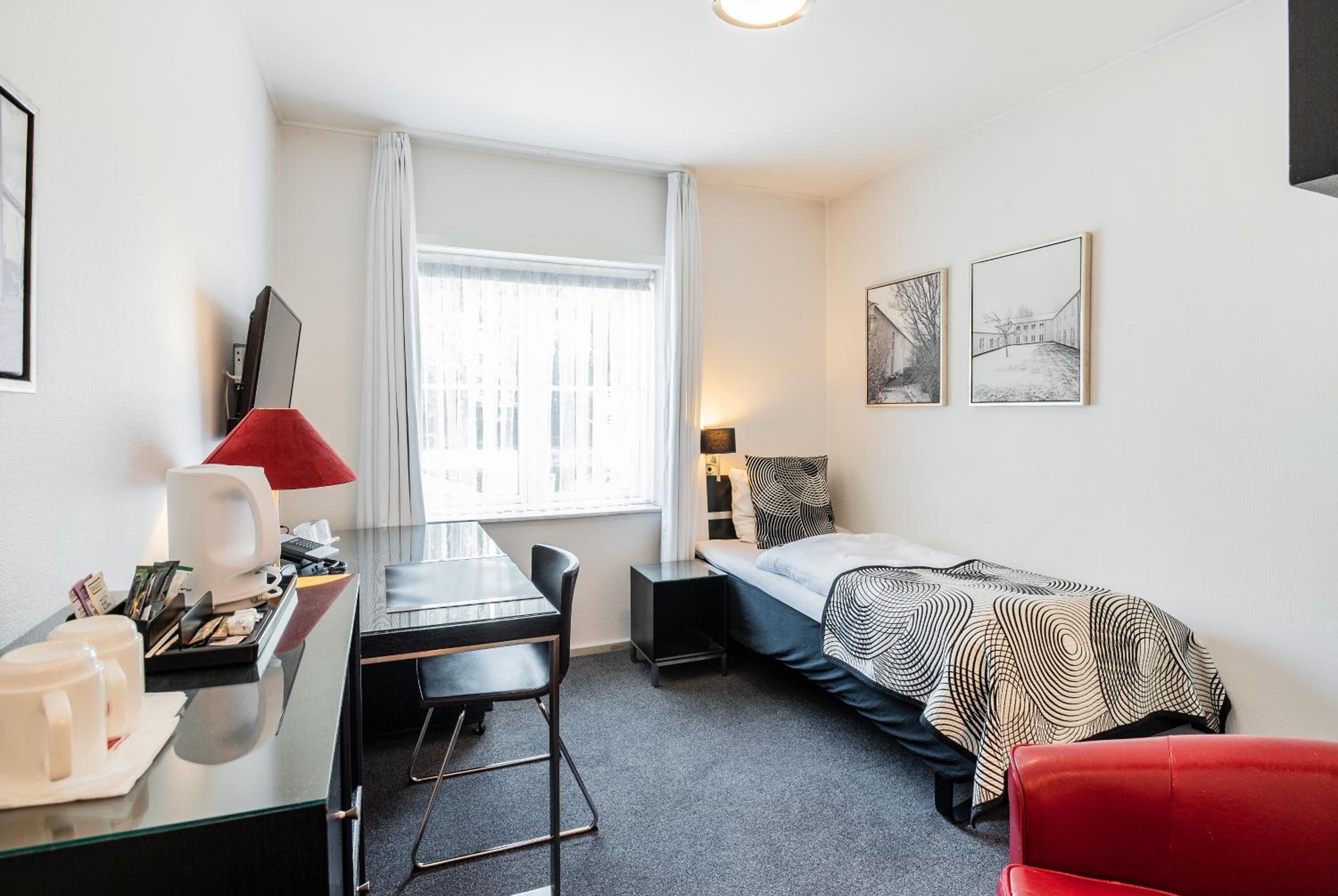 Standard Single Room photo 2