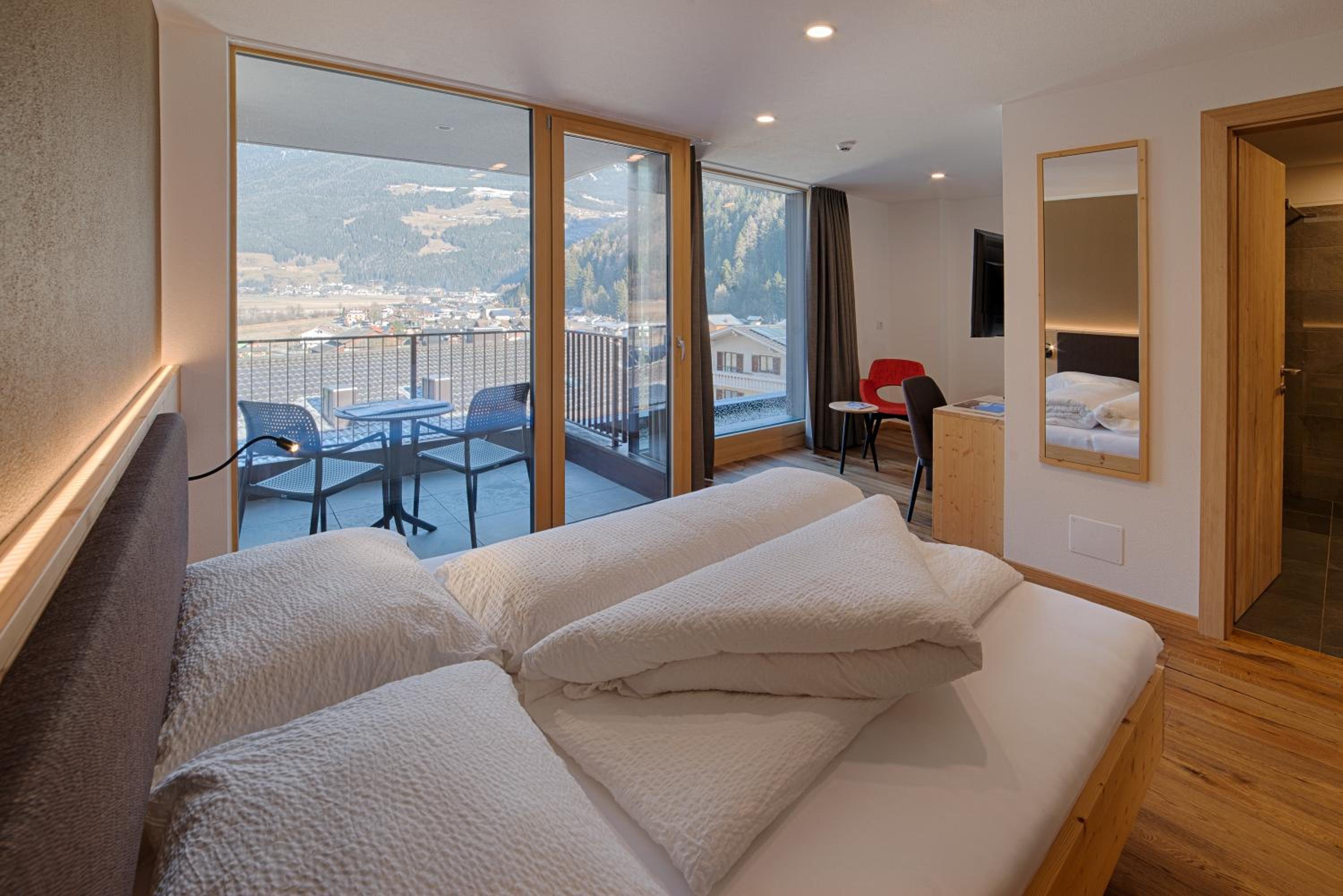 Double Room with Balcony photo 2