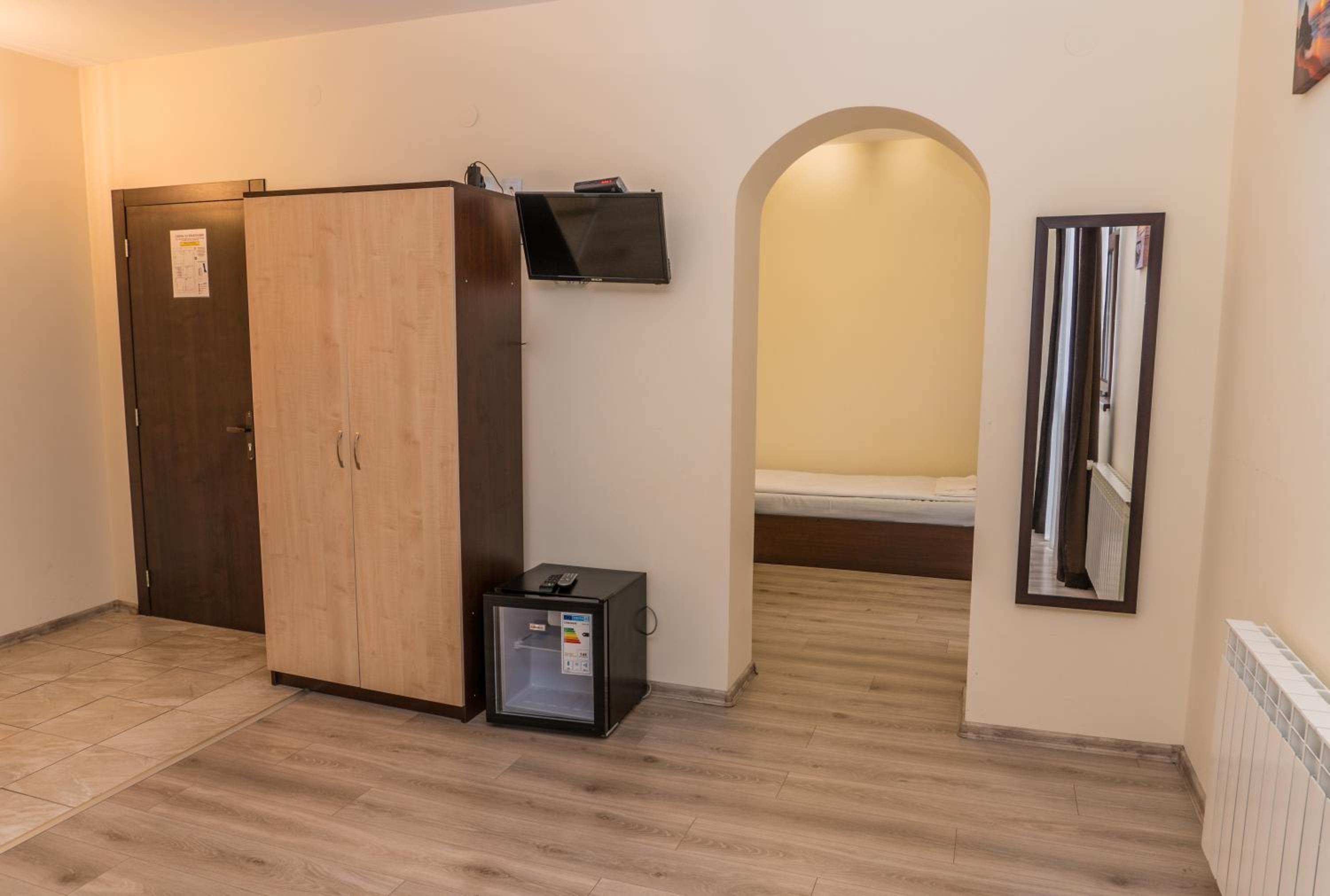 Apartment with Lake View - Photo 1