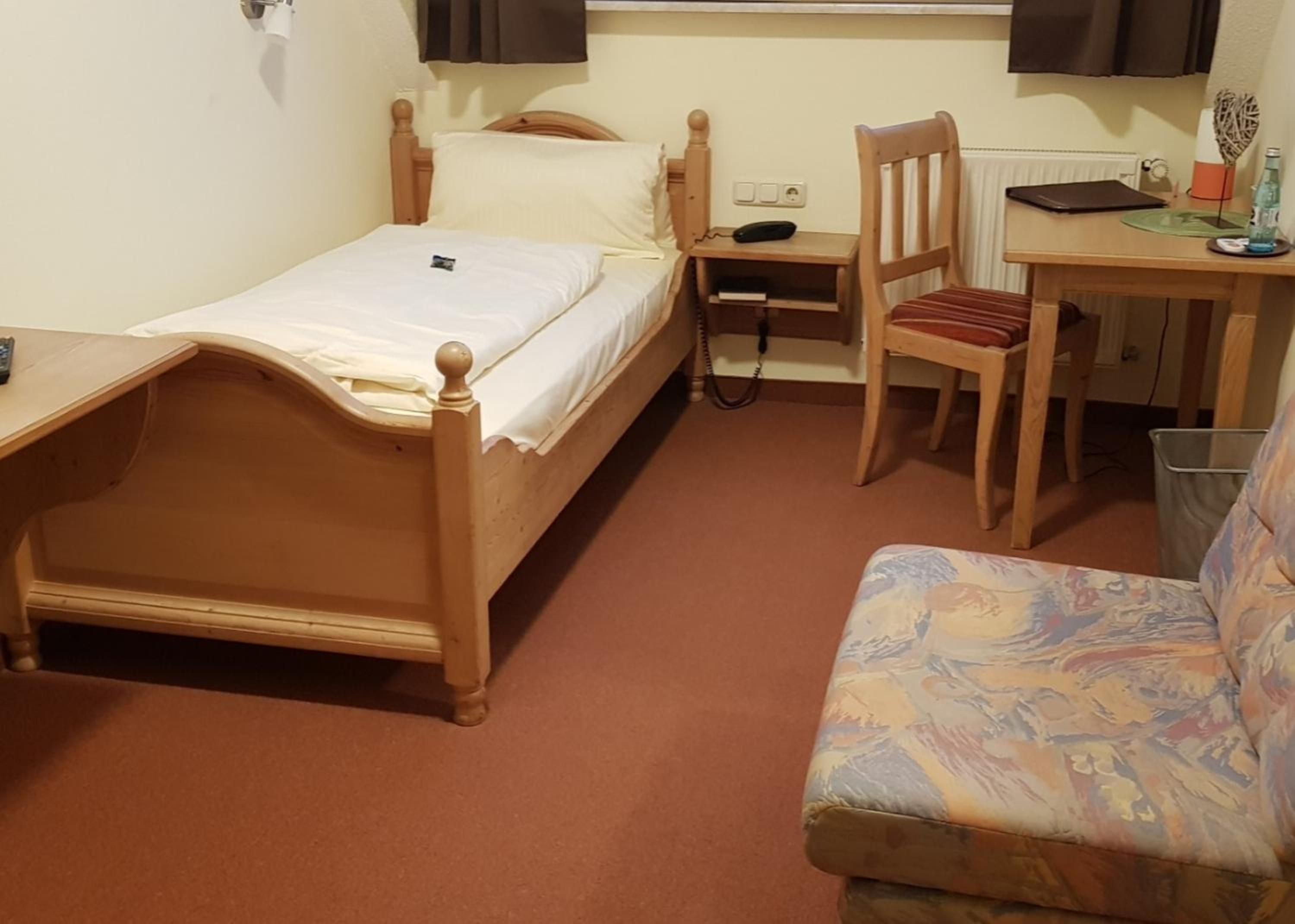 Single Room photo 1