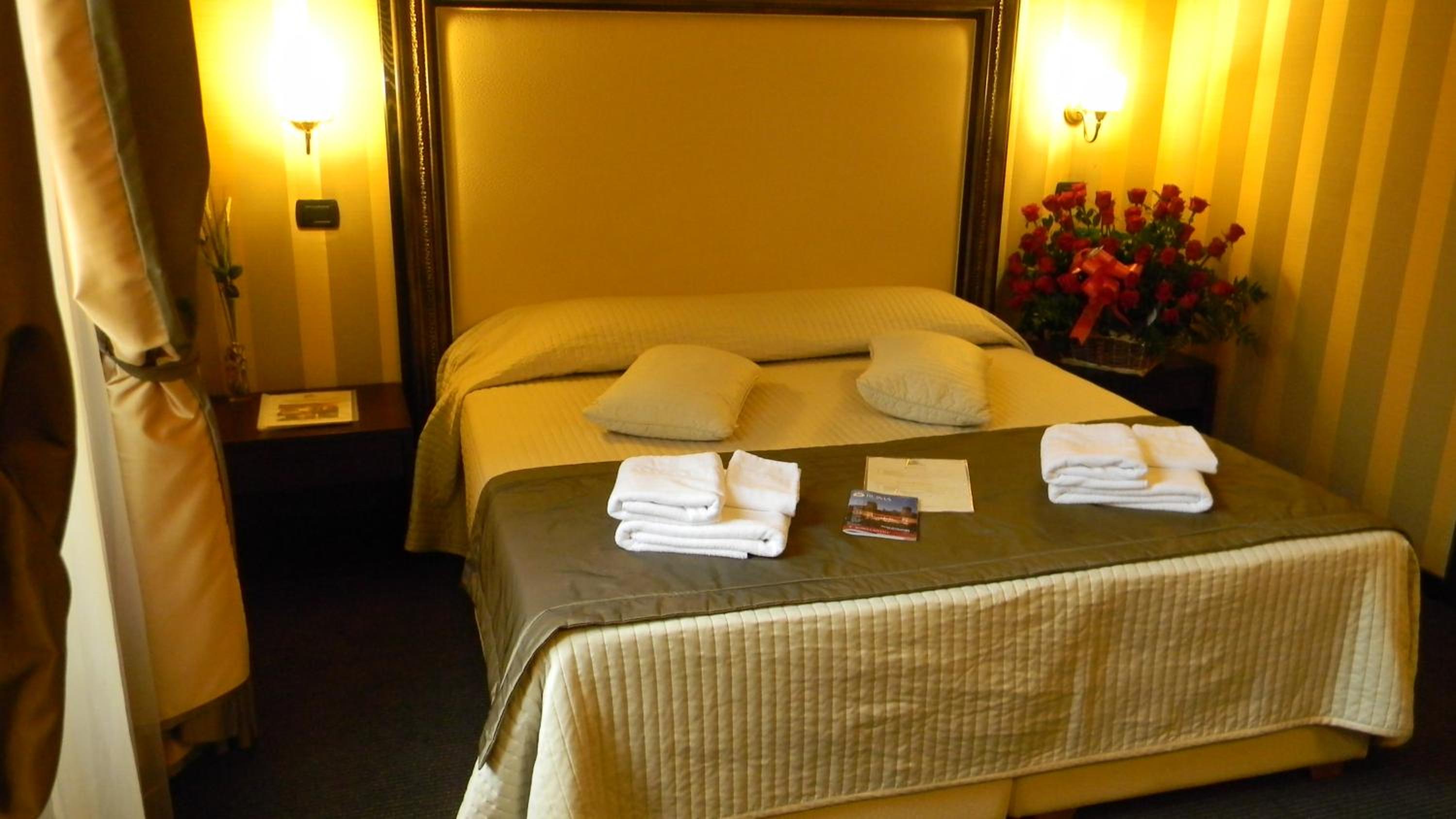 Economy Double Room photo 3