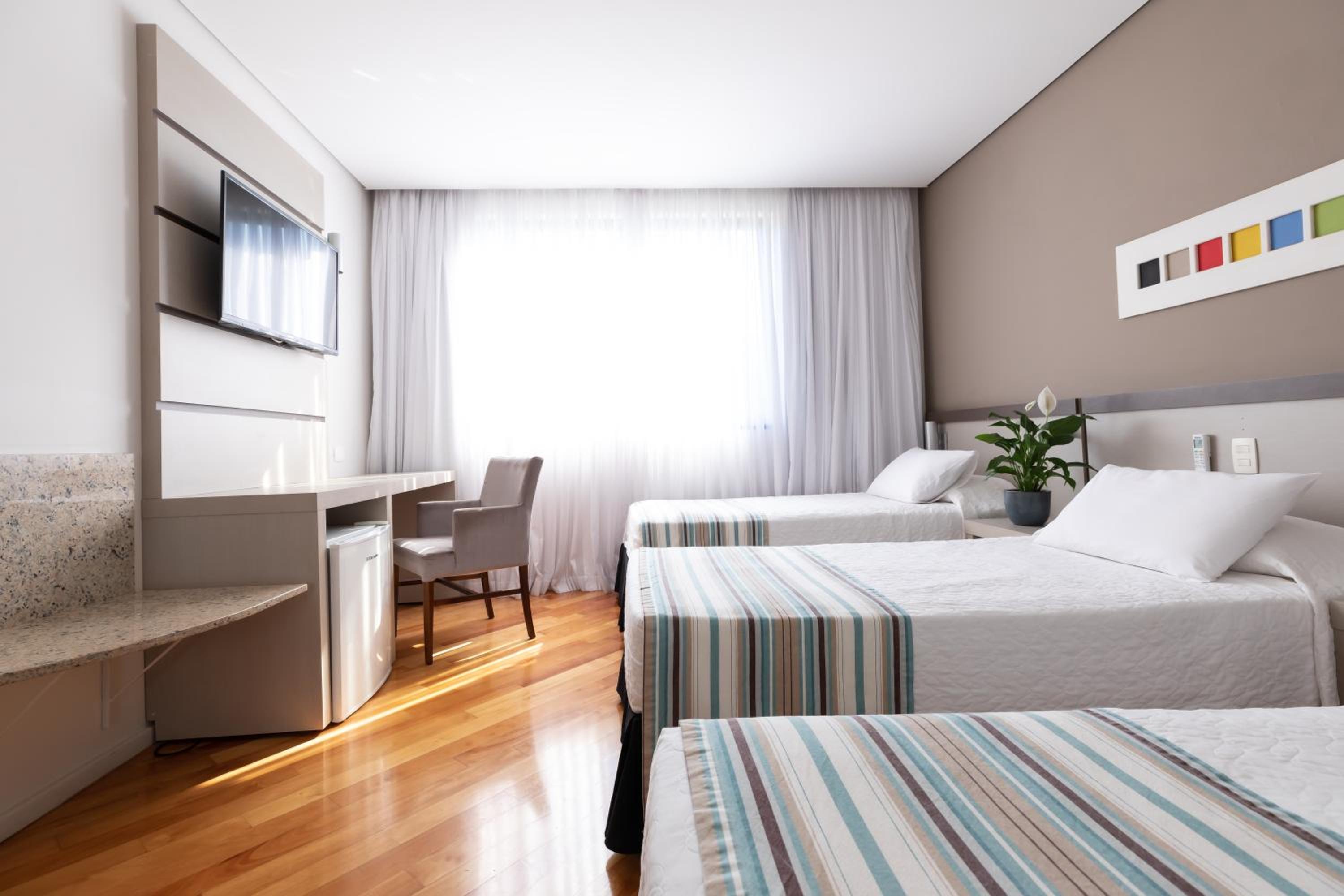 Deluxe Triple Room - Photo 4