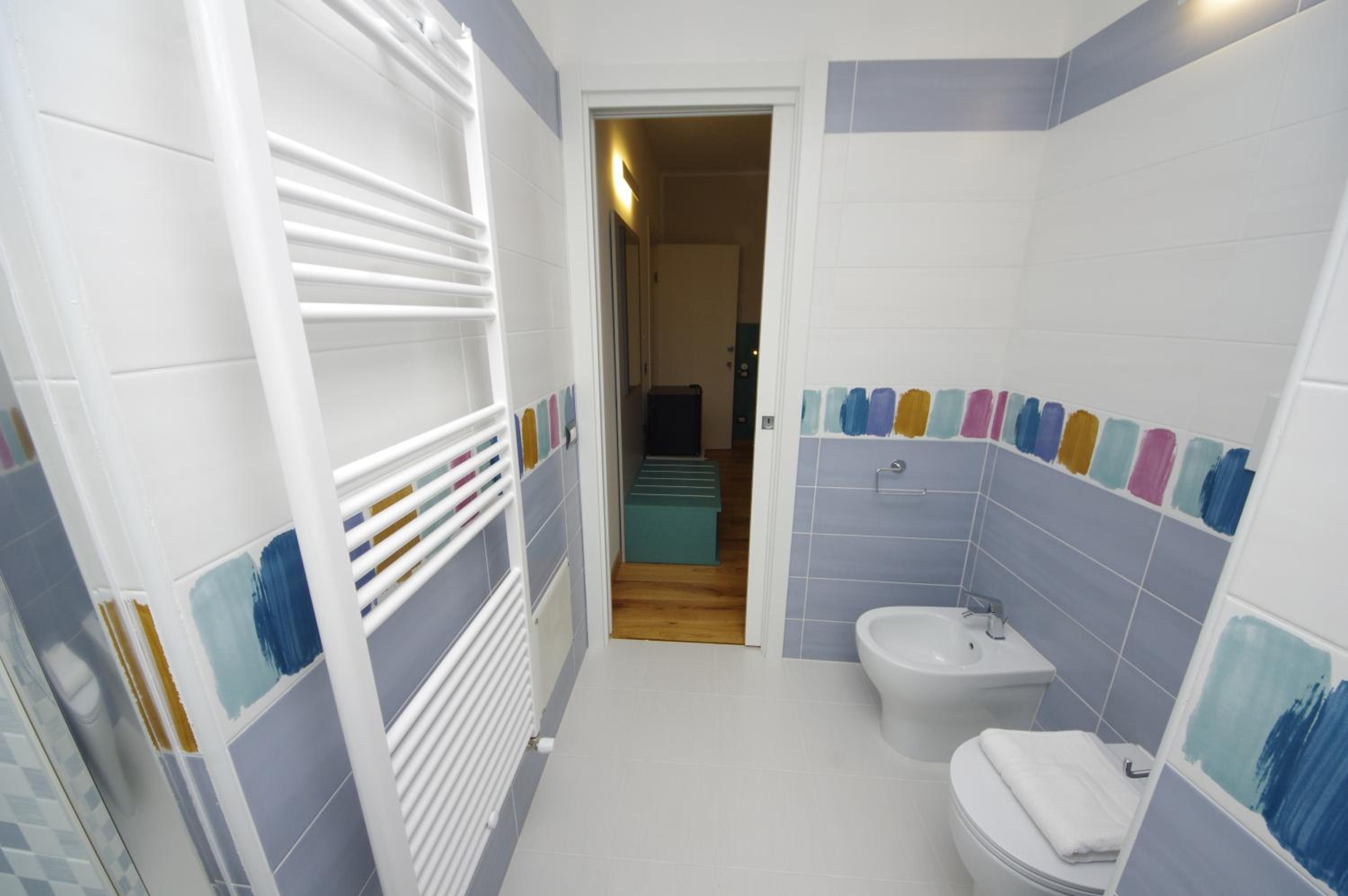 Double Room with Private Bathroom photo 3