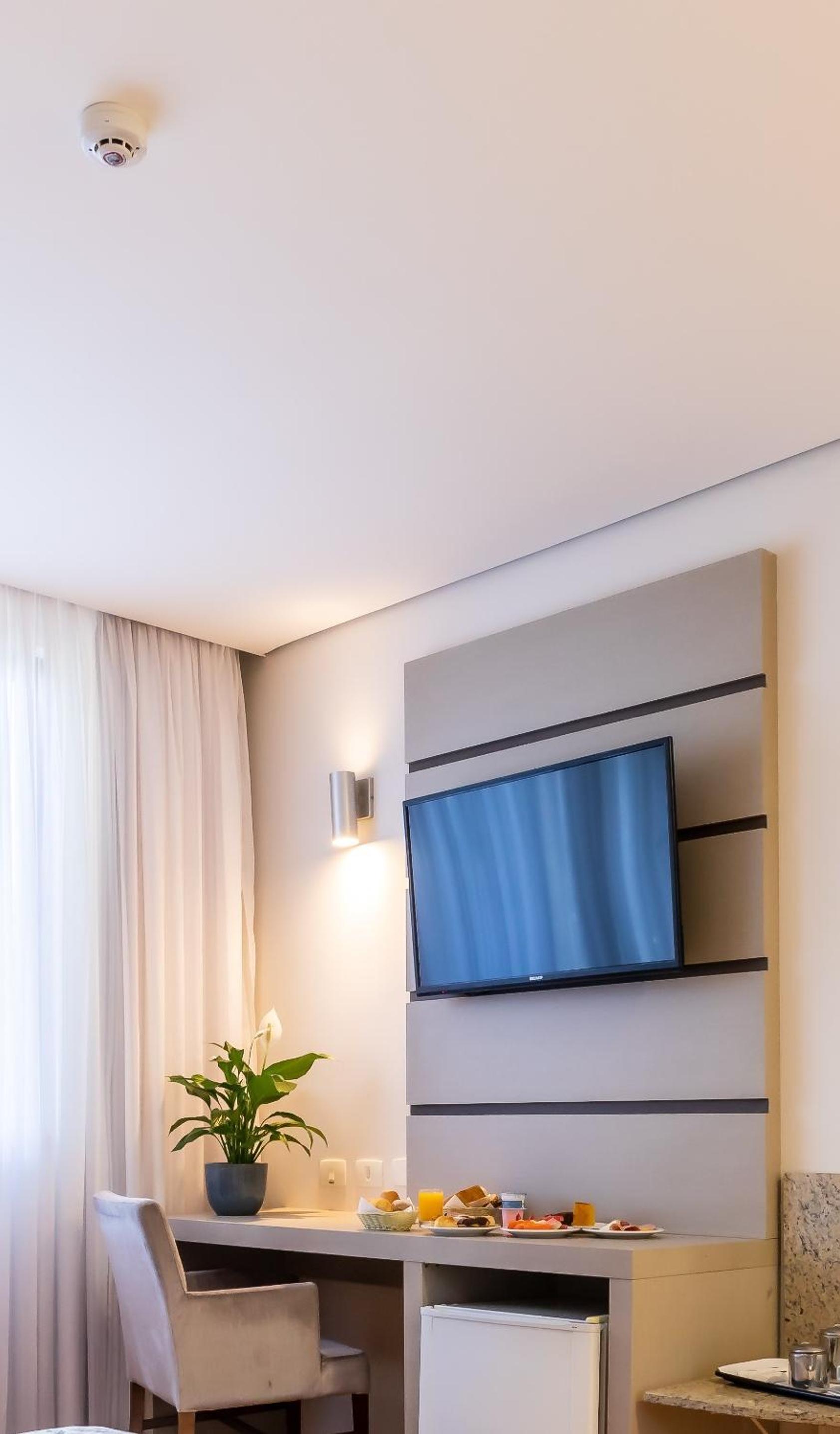Deluxe Room with 1 Double Bed - Photo 3