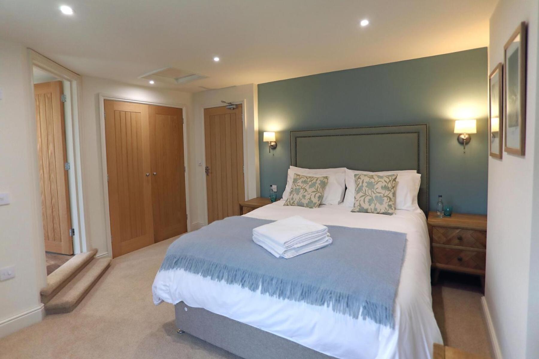 Deluxe Double Room with Shower photo 3