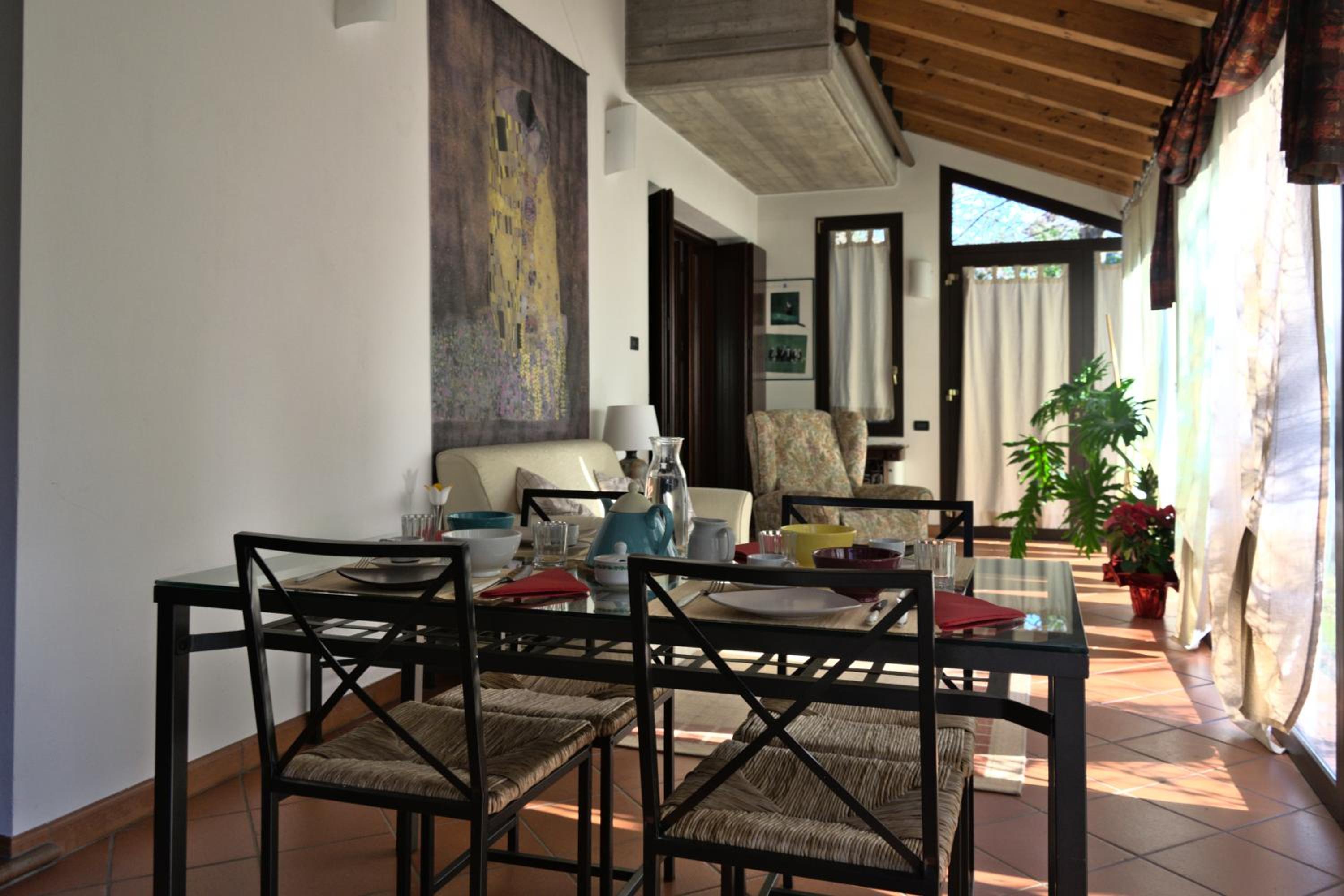 Apartment with Garden View - Photo 9