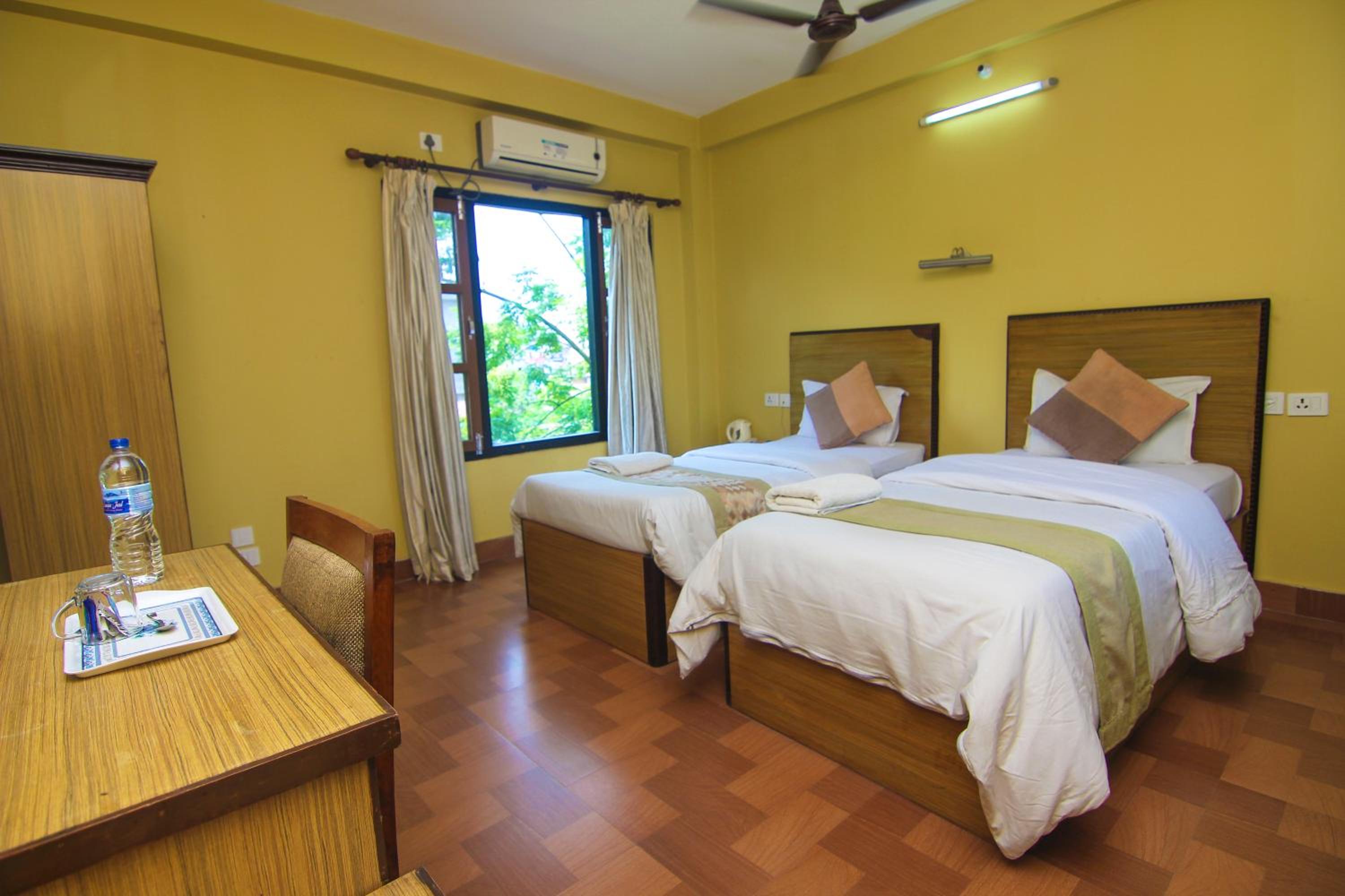 Deluxe Double or Twin Room photo 2