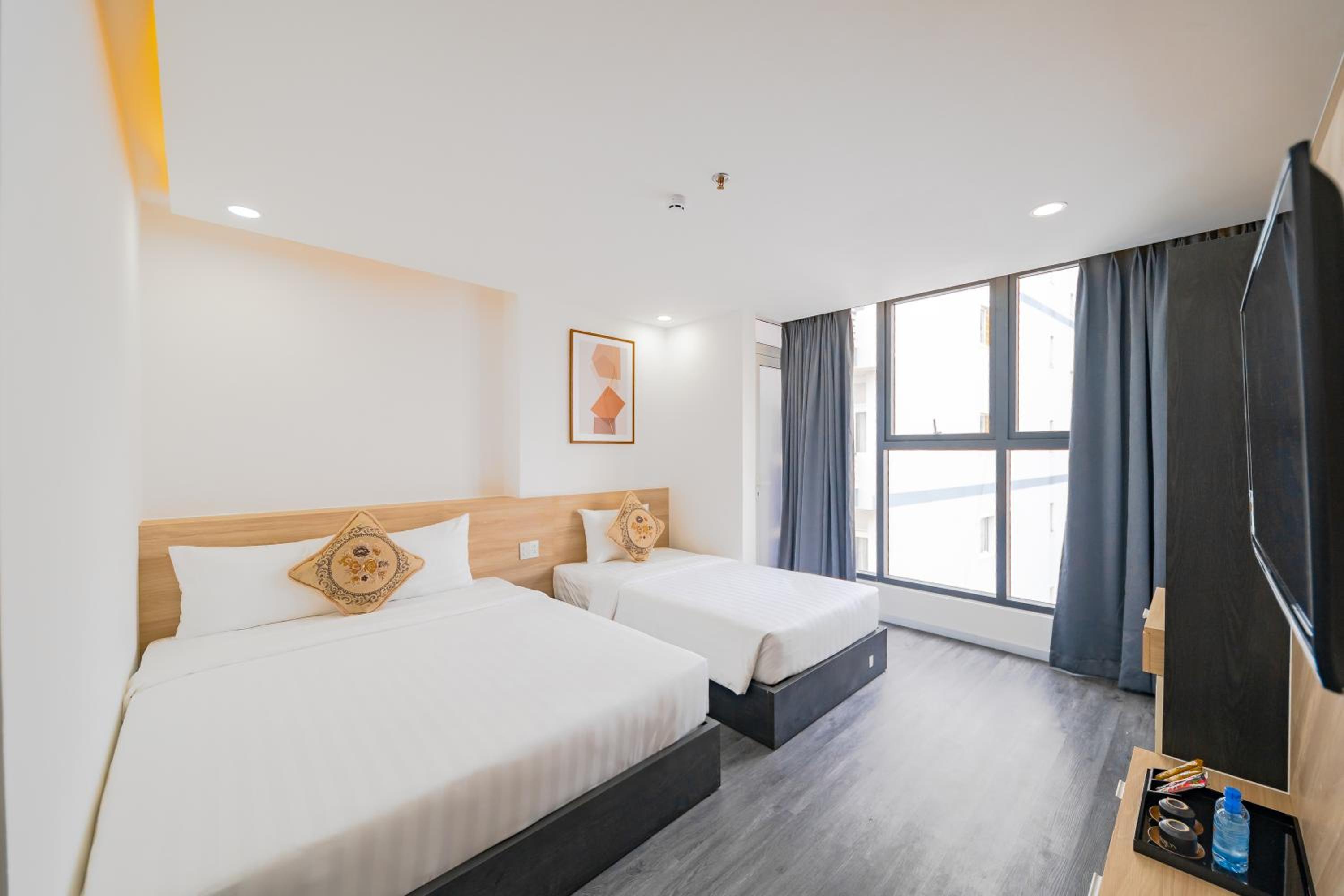 Triple Room with City View