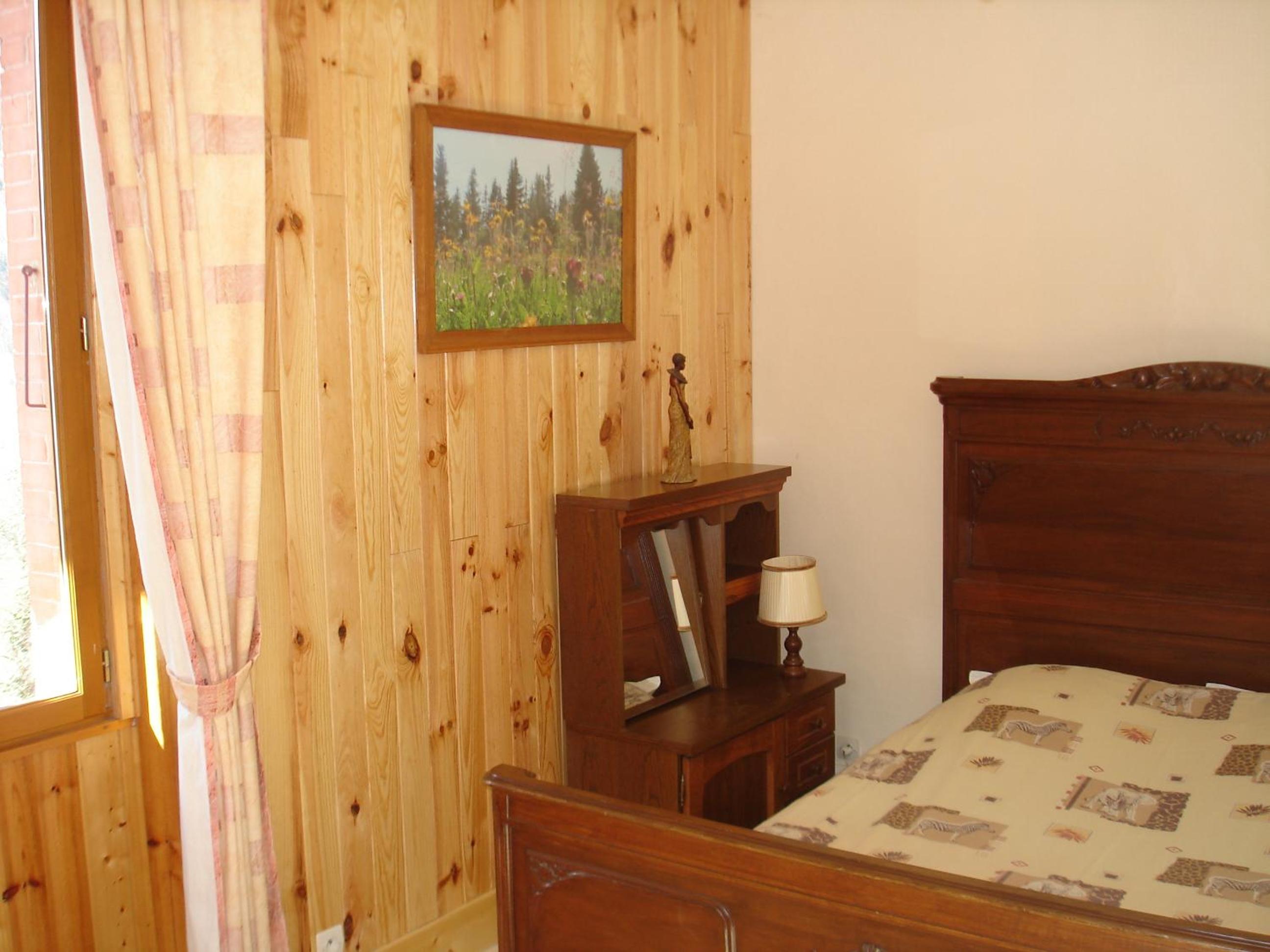 Double Room with Shared Bathroom photo 1